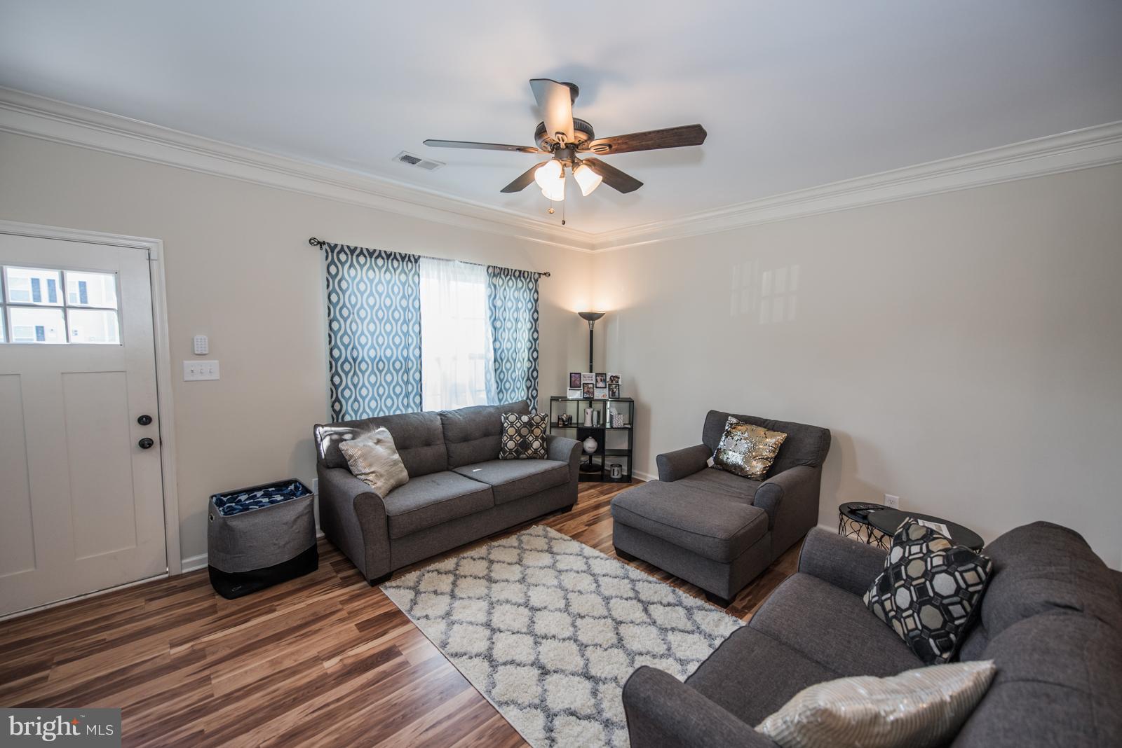 INWOOD VILLAGE - Residential