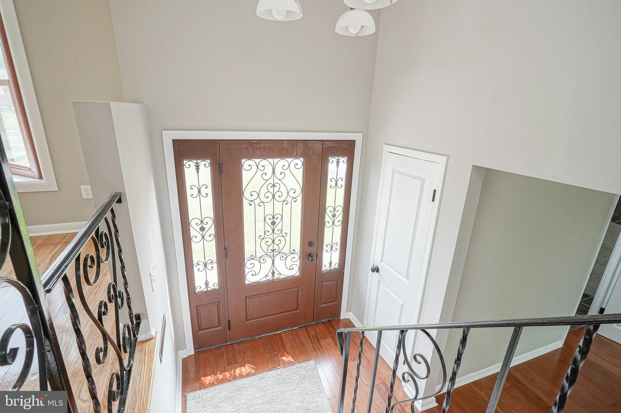 2209 NEW ALBANY ROAD