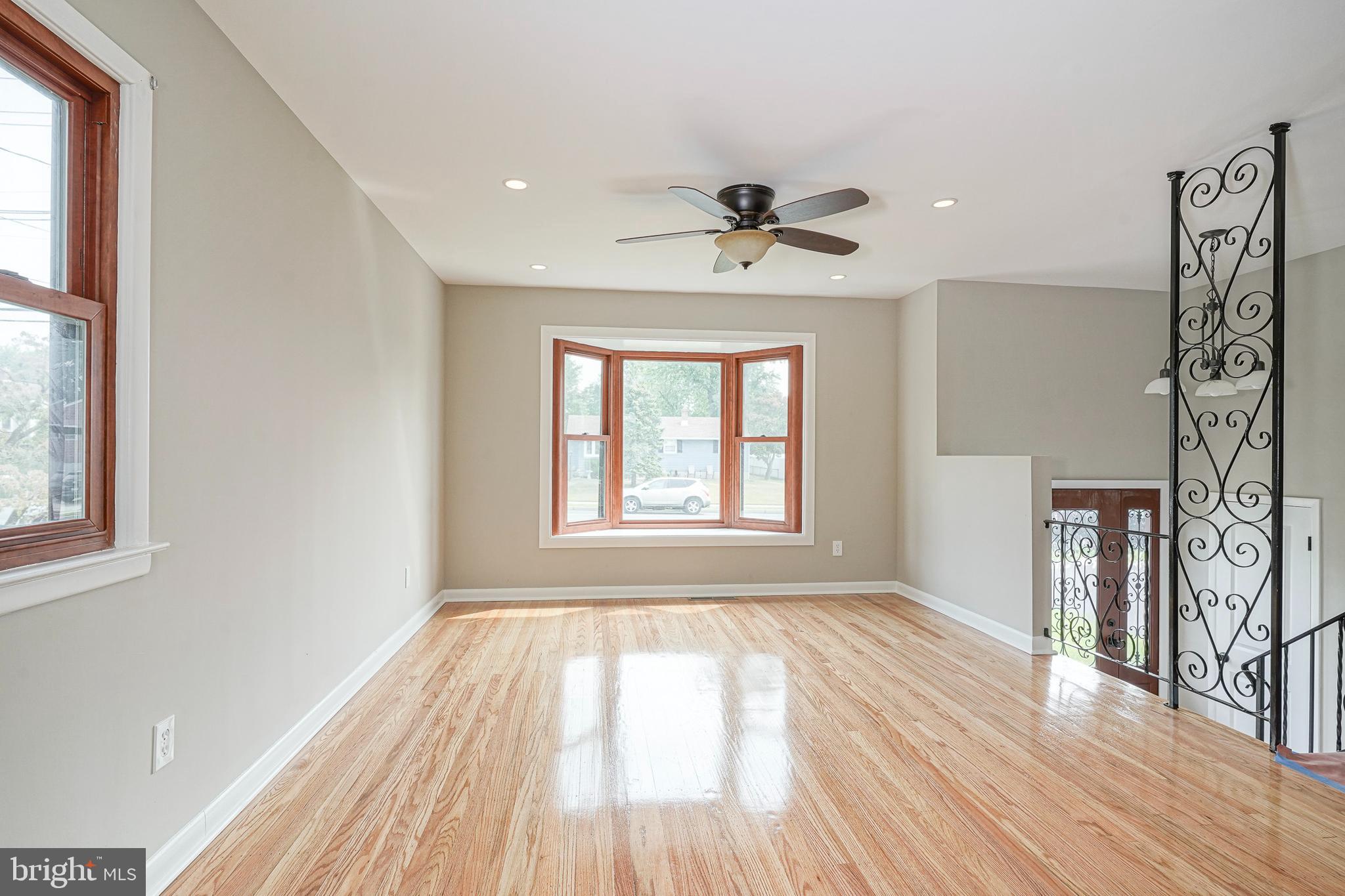 2209 NEW ALBANY ROAD
