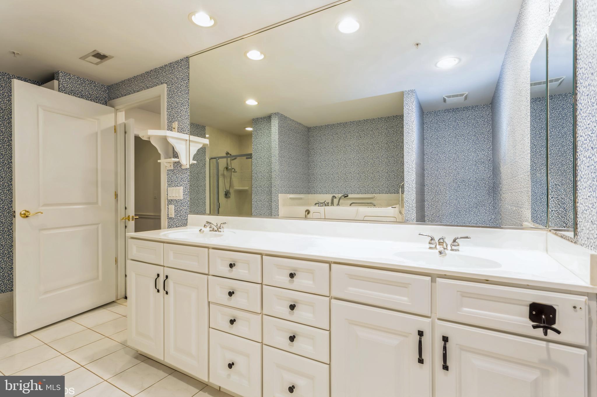 STEVENSON COMMONS - Residential