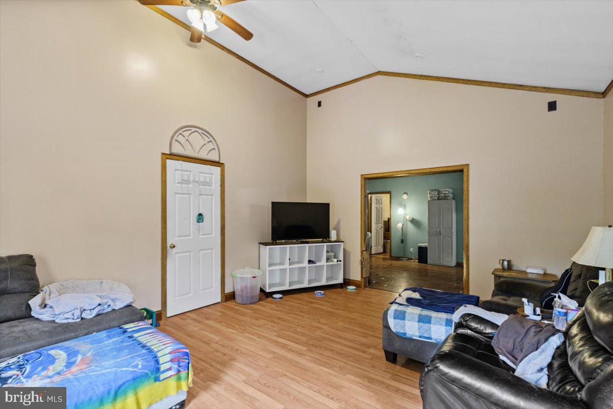 SOUTHERN CROSS ESTATES - Residential