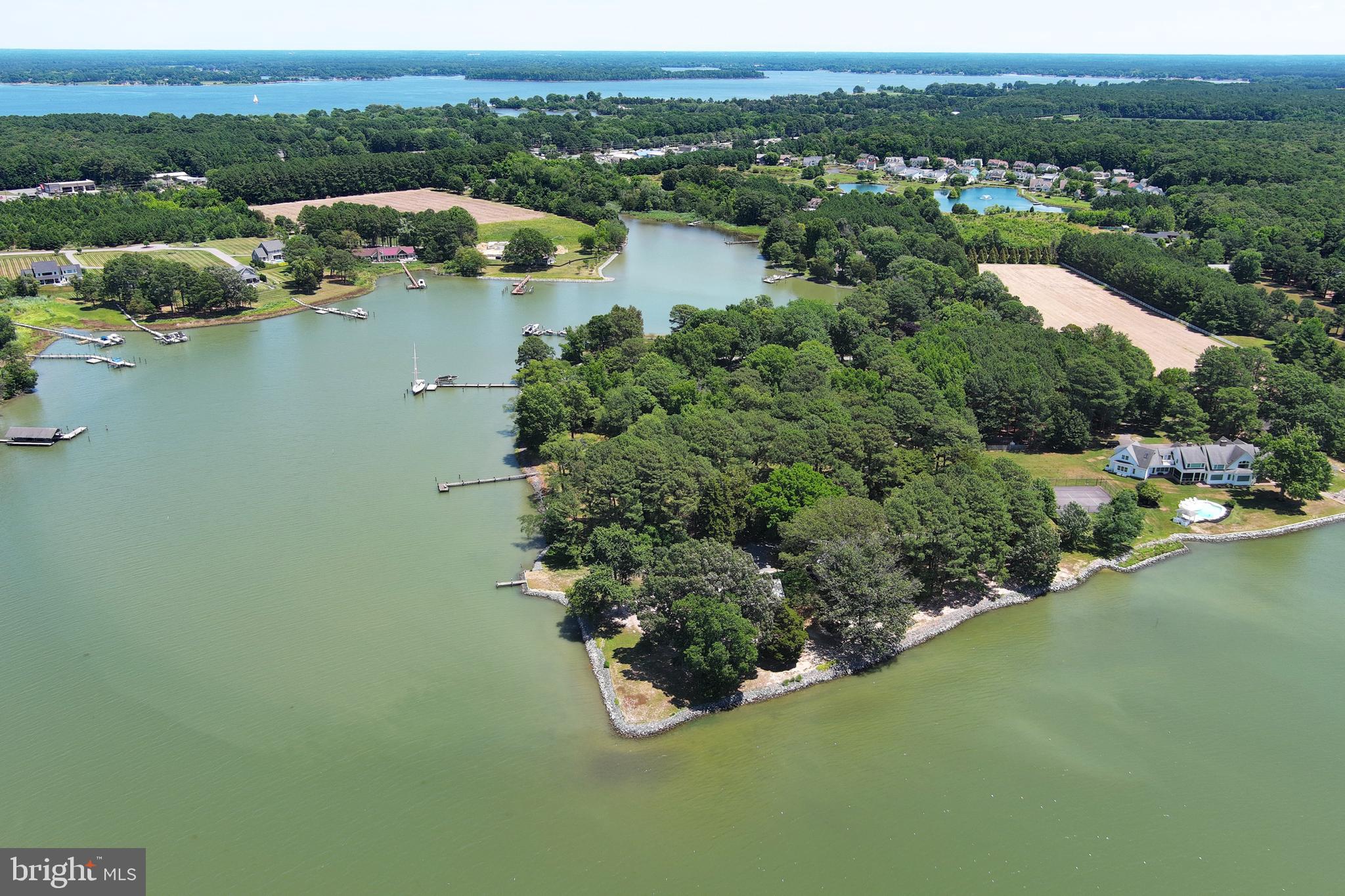 RAYS POINT - Residential