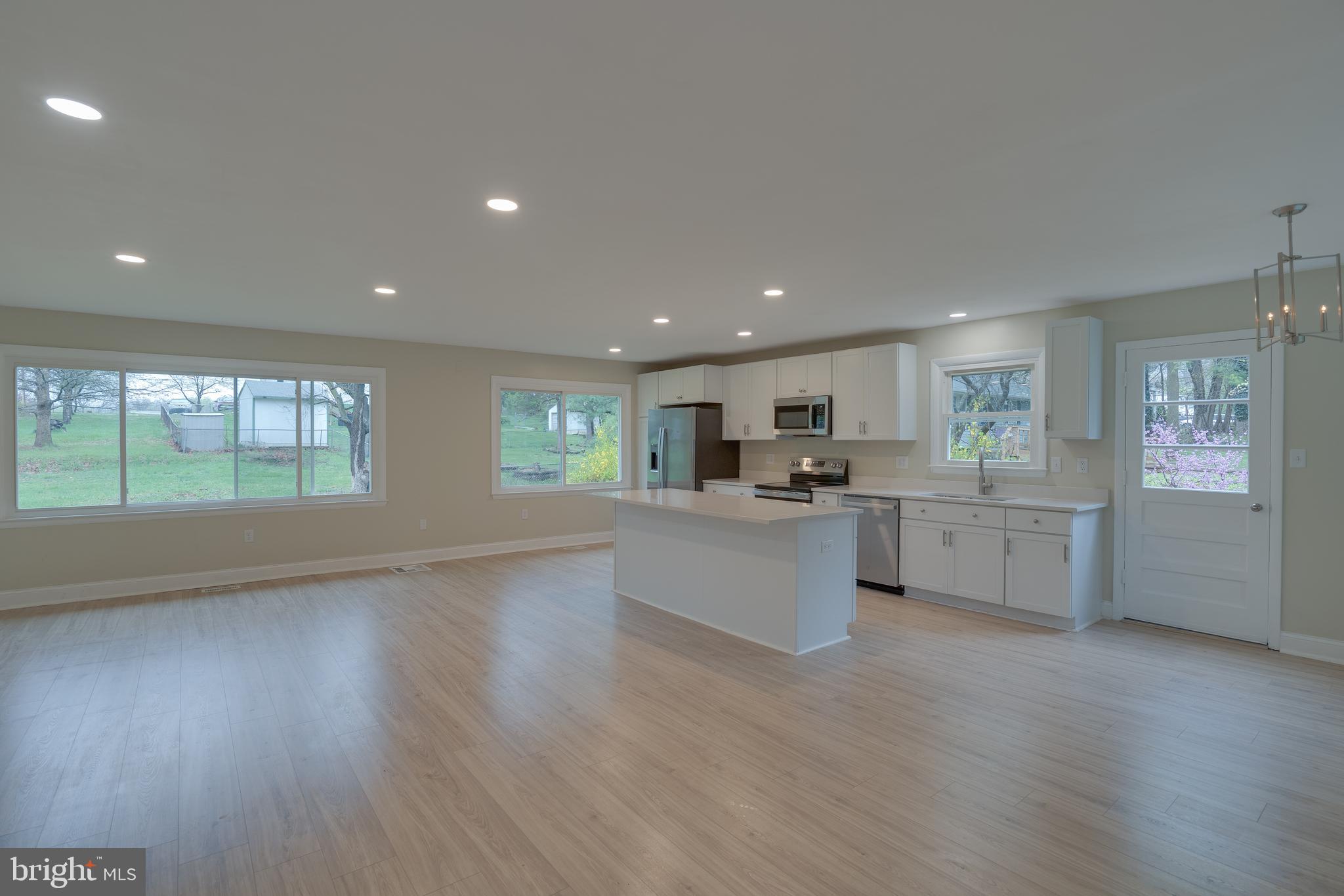 MECKLENBURG HEIGHTS - Residential