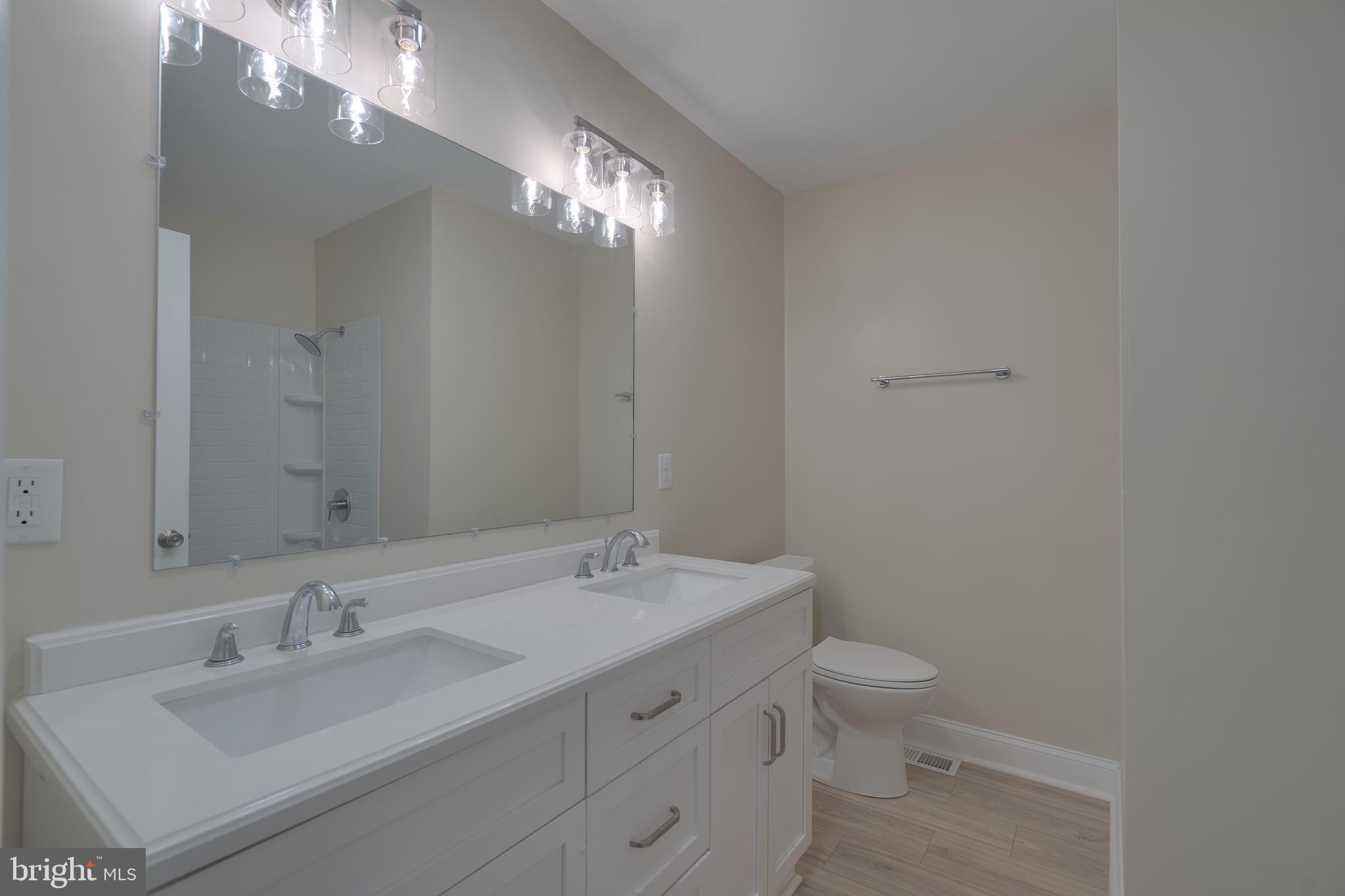 MECKLENBURG HEIGHTS - Residential