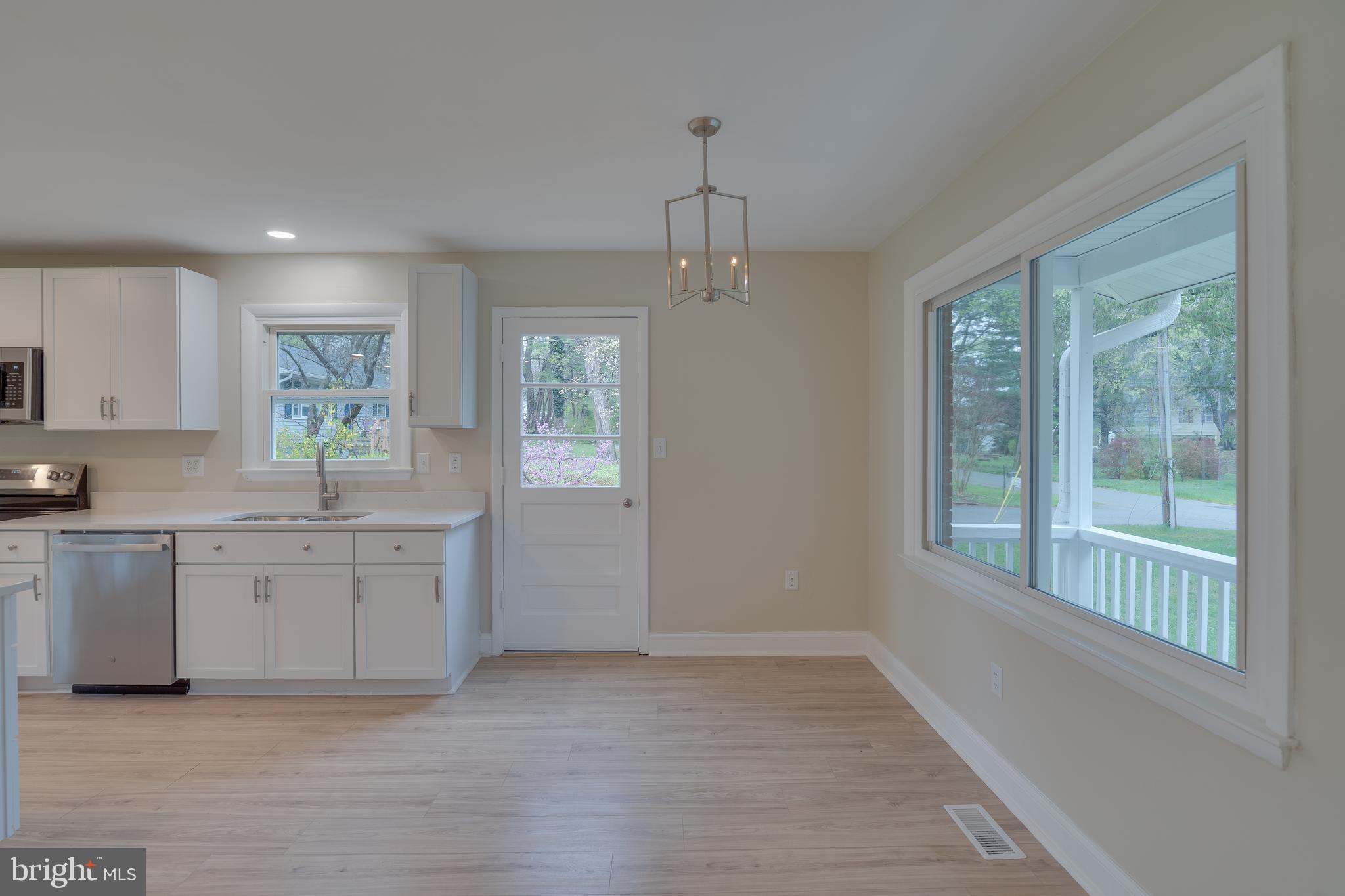 MECKLENBURG HEIGHTS - Residential