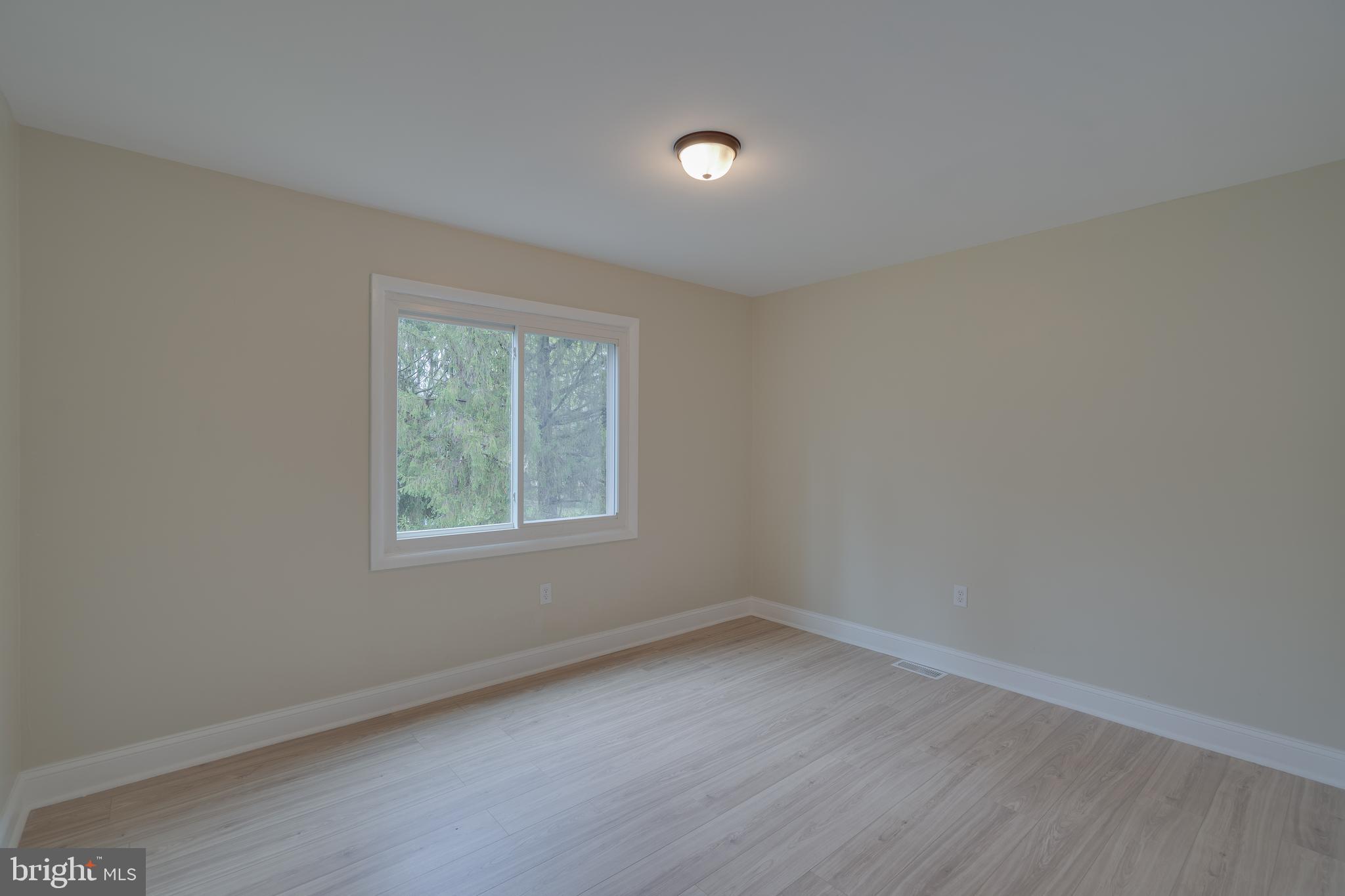 MECKLENBURG HEIGHTS - Residential