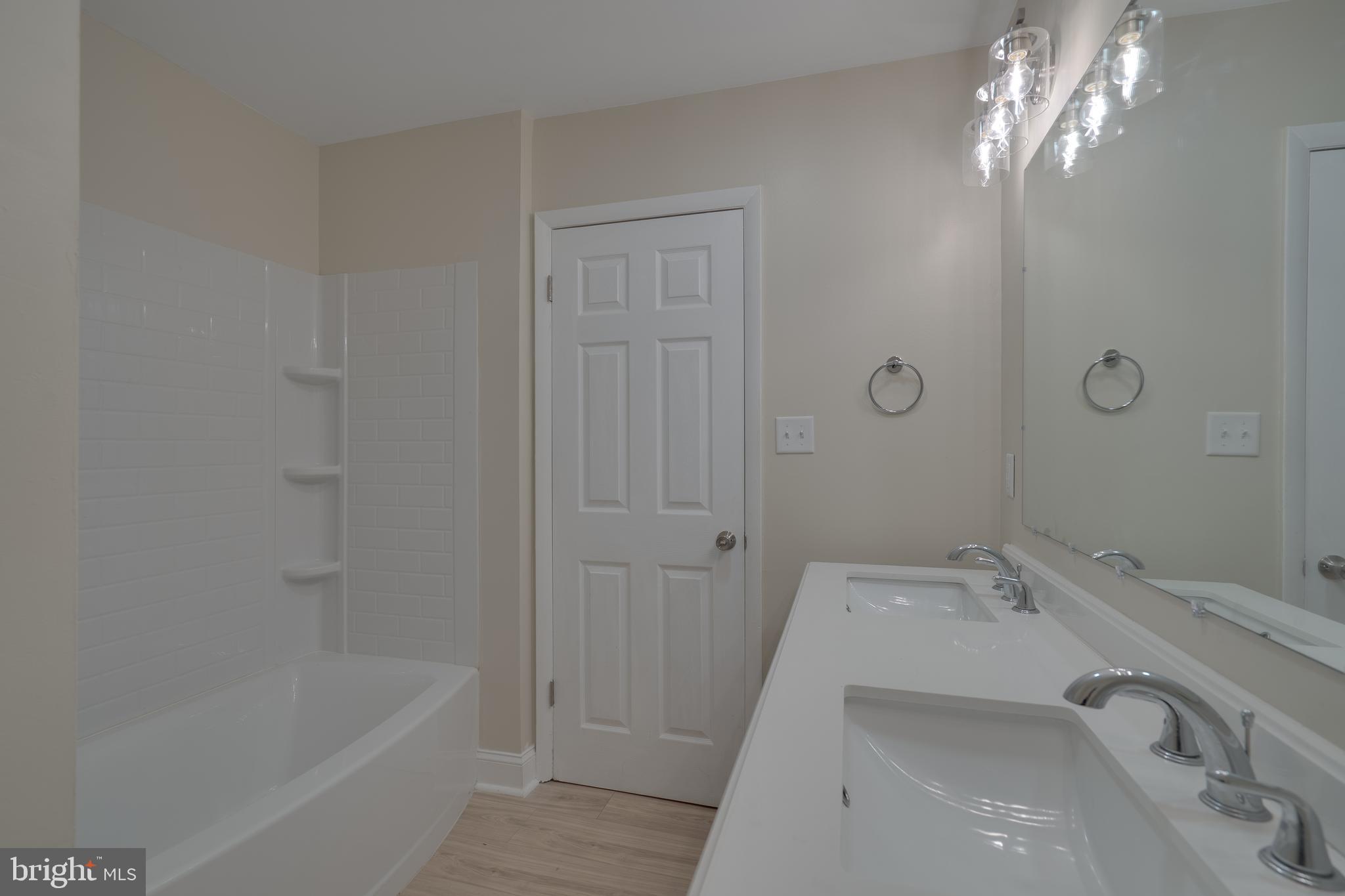 MECKLENBURG HEIGHTS - Residential