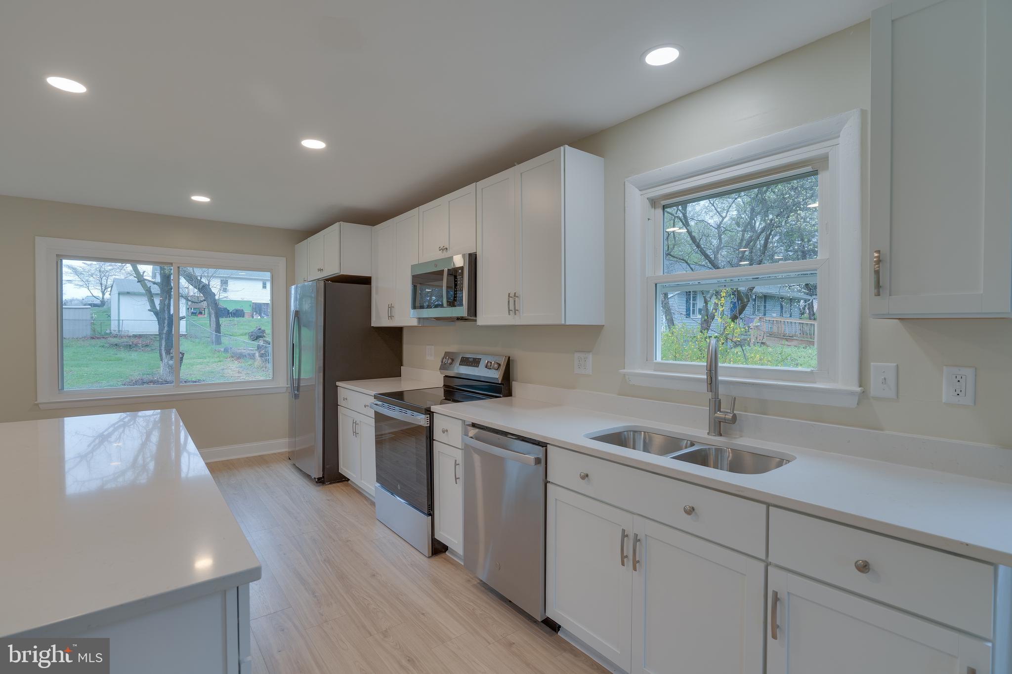 MECKLENBURG HEIGHTS - Residential