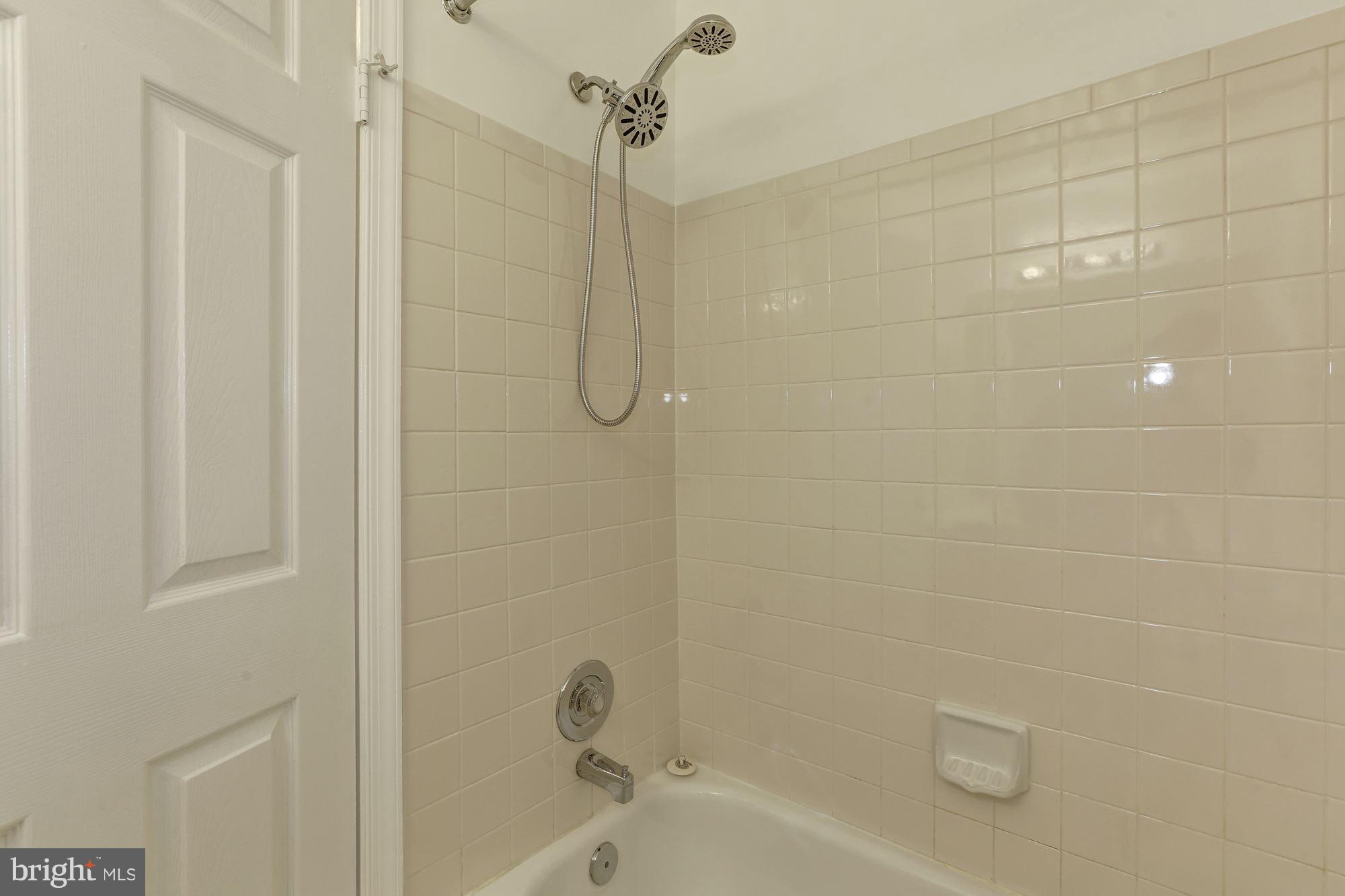 GLENSFORD CONDO - Residential