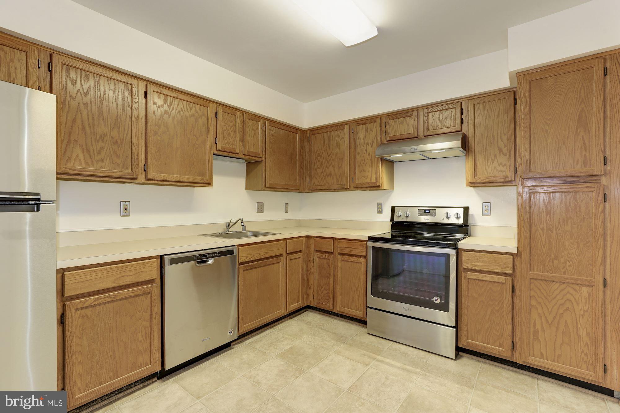 GLENSFORD CONDO - Residential