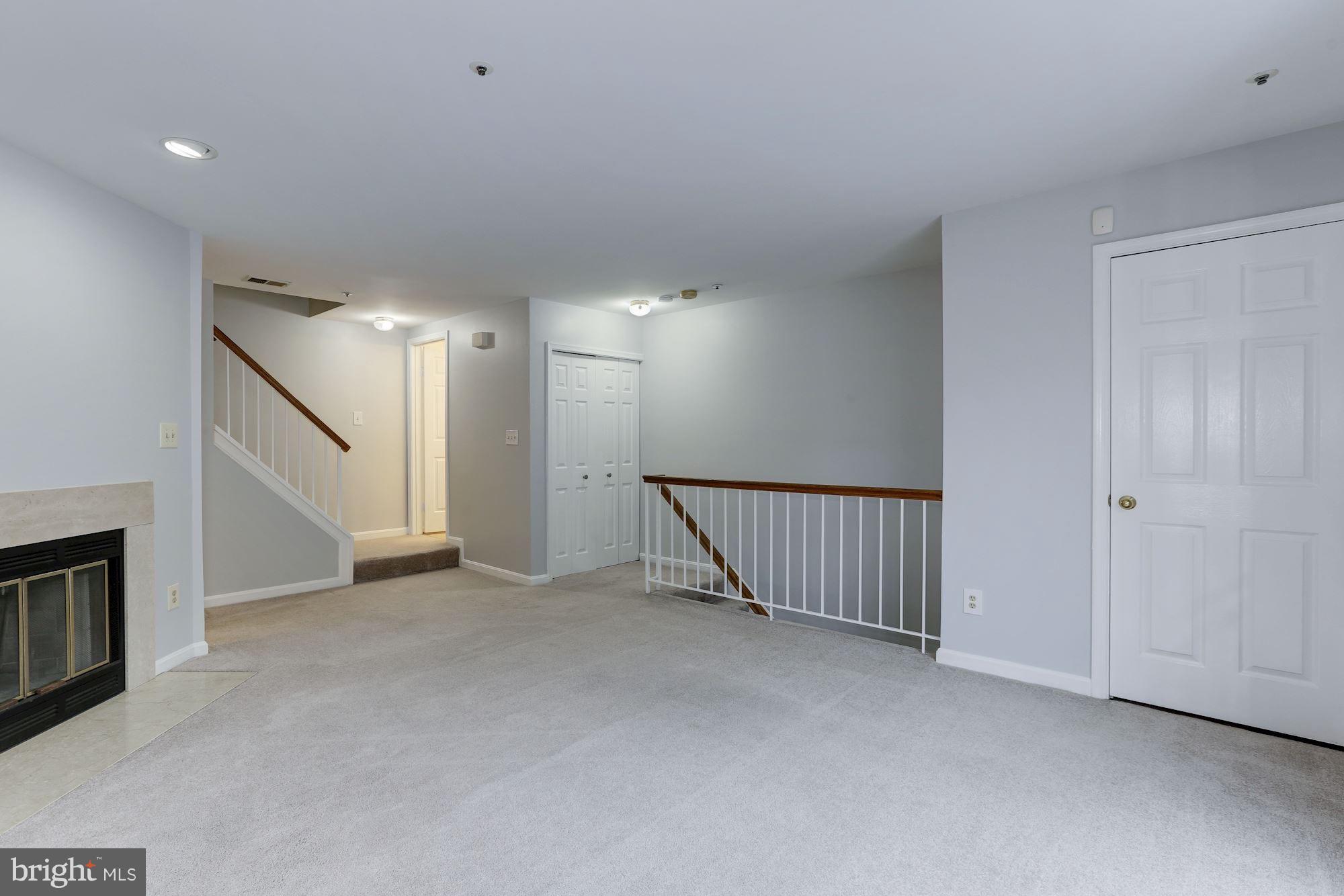 GLENSFORD CONDO - Residential