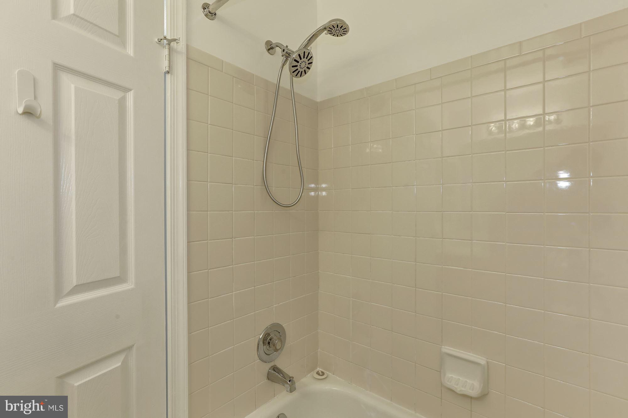 GLENSFORD CONDO - Residential
