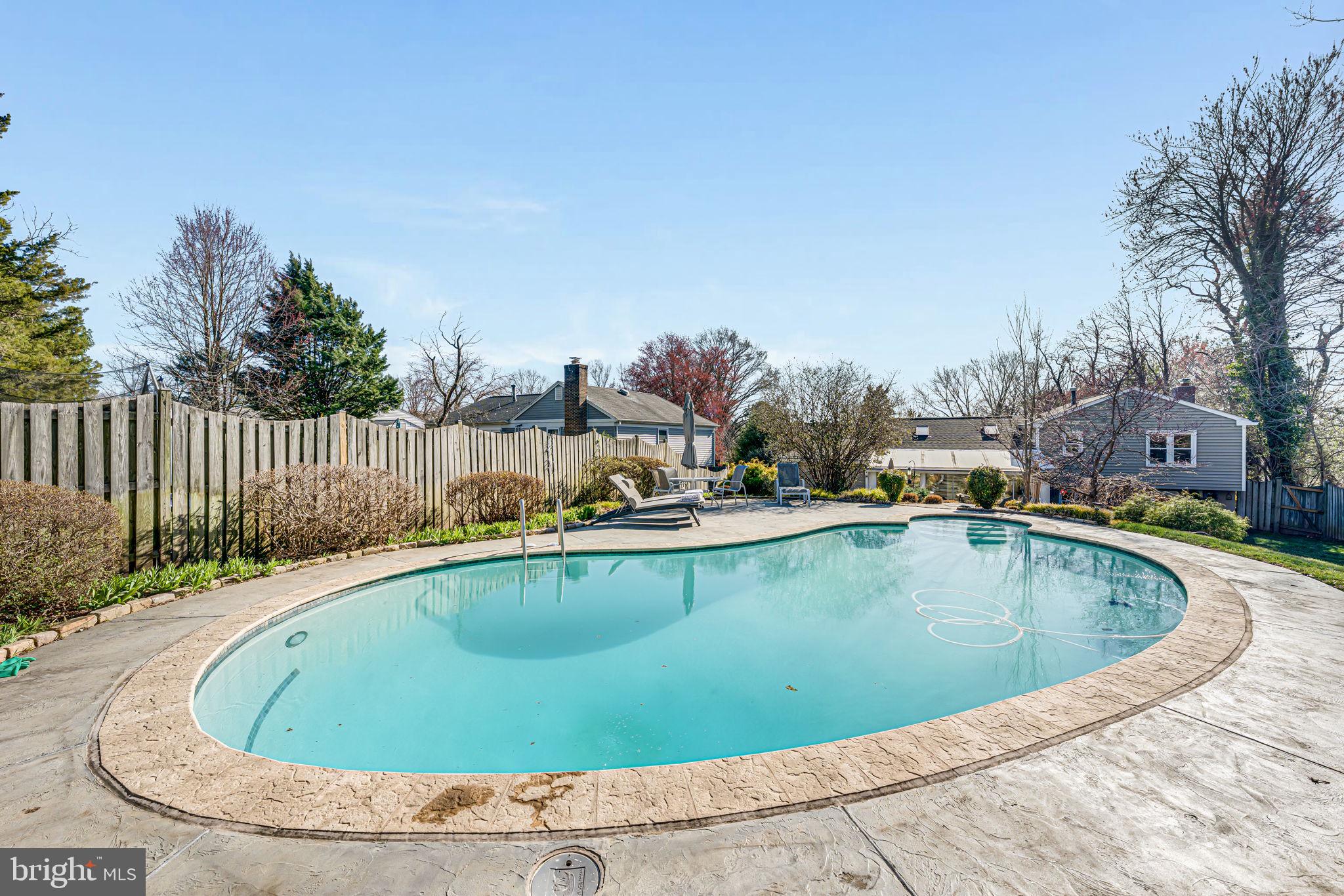 TALISMAN COURT - Residential