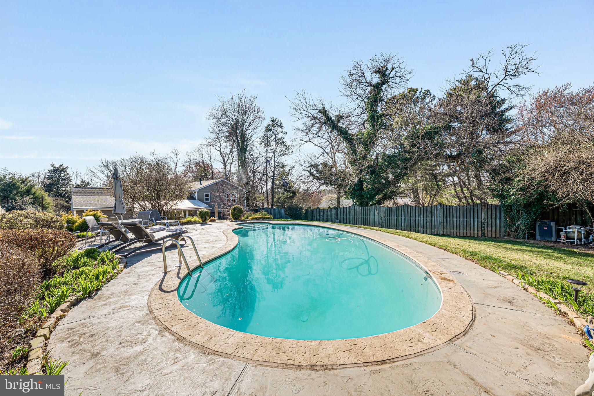 TALISMAN COURT - Residential