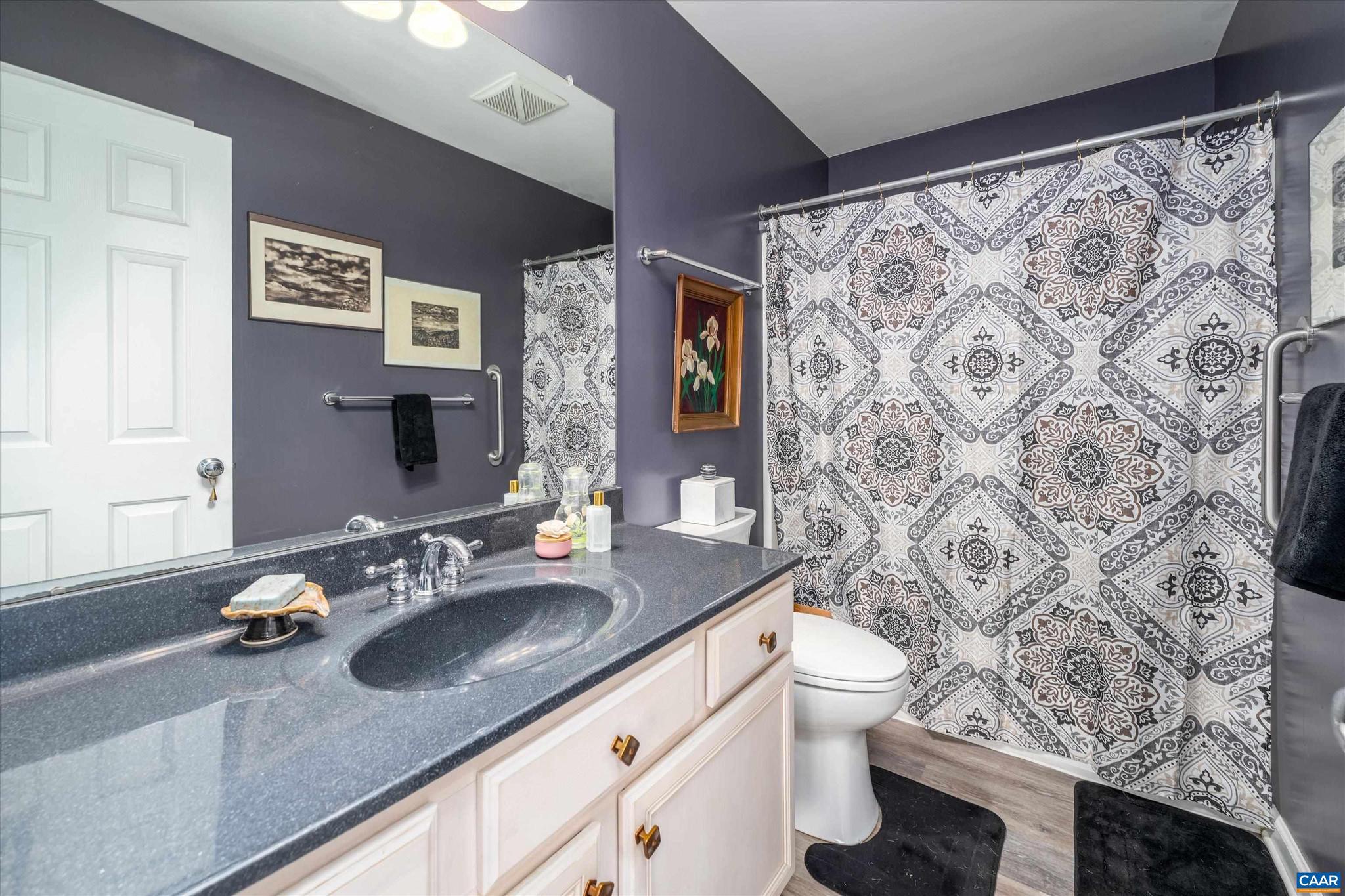 LAKE MONTICELLO - Residential