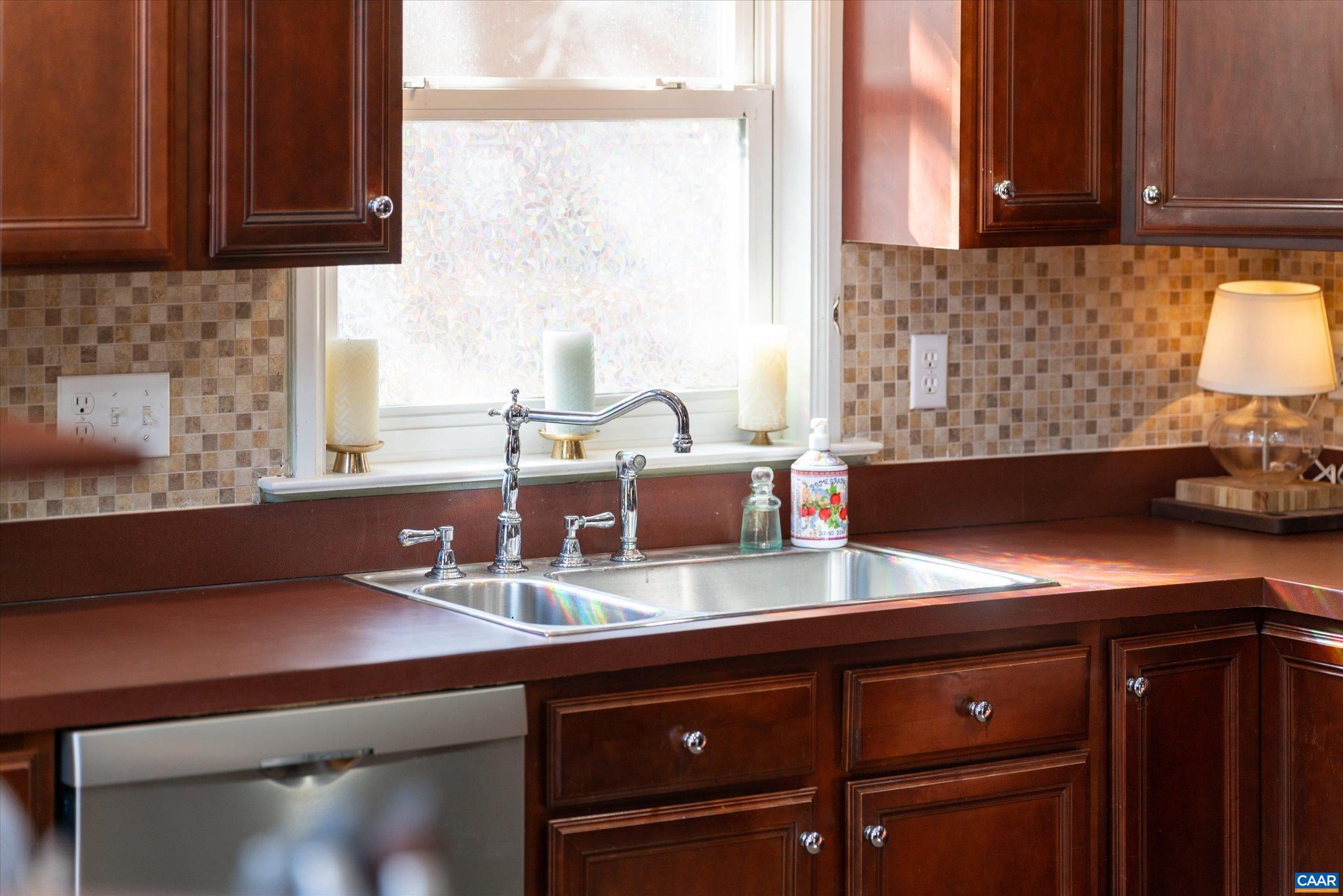 LAKE MONTICELLO - Residential