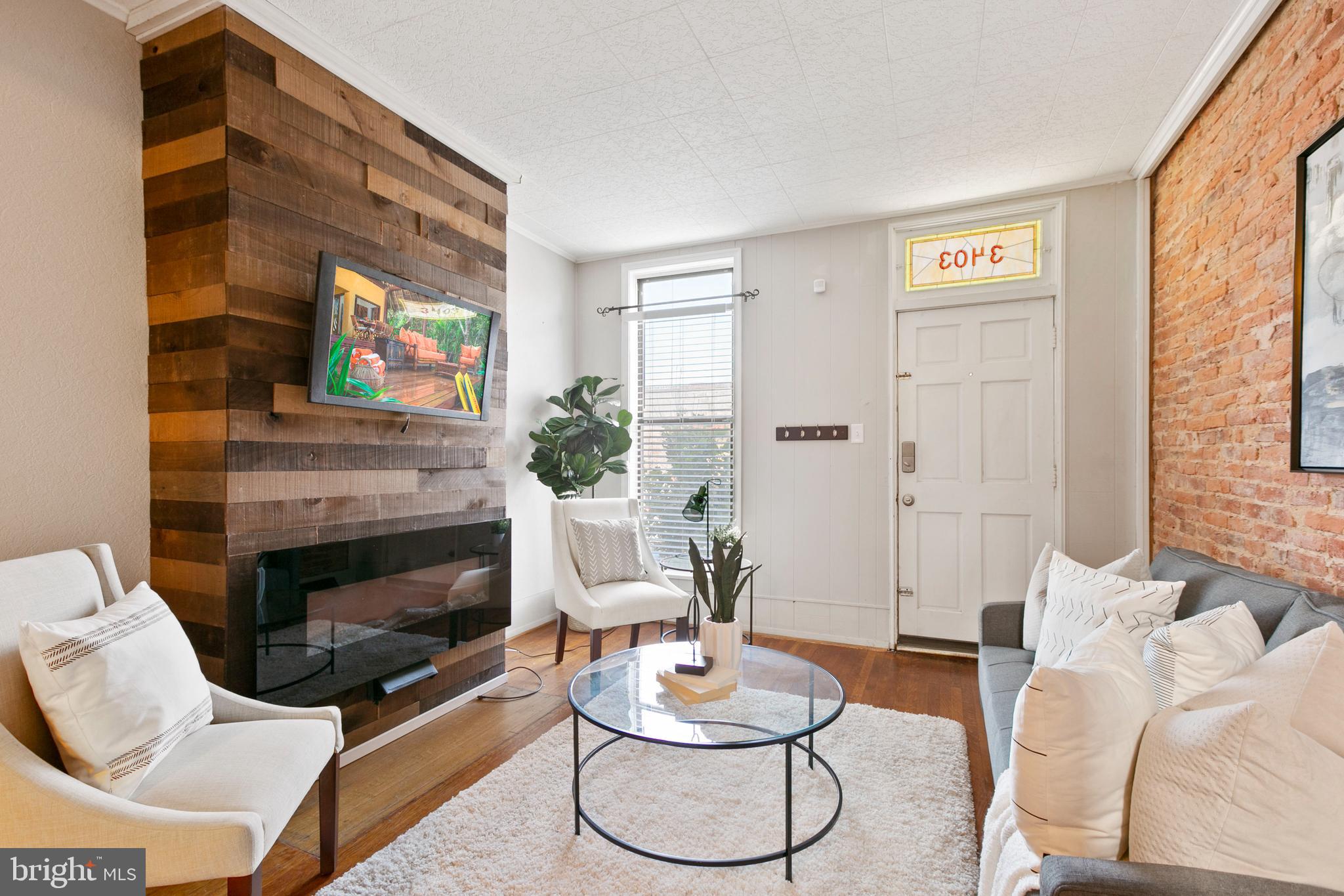 HIGHLANDTOWN - Residential