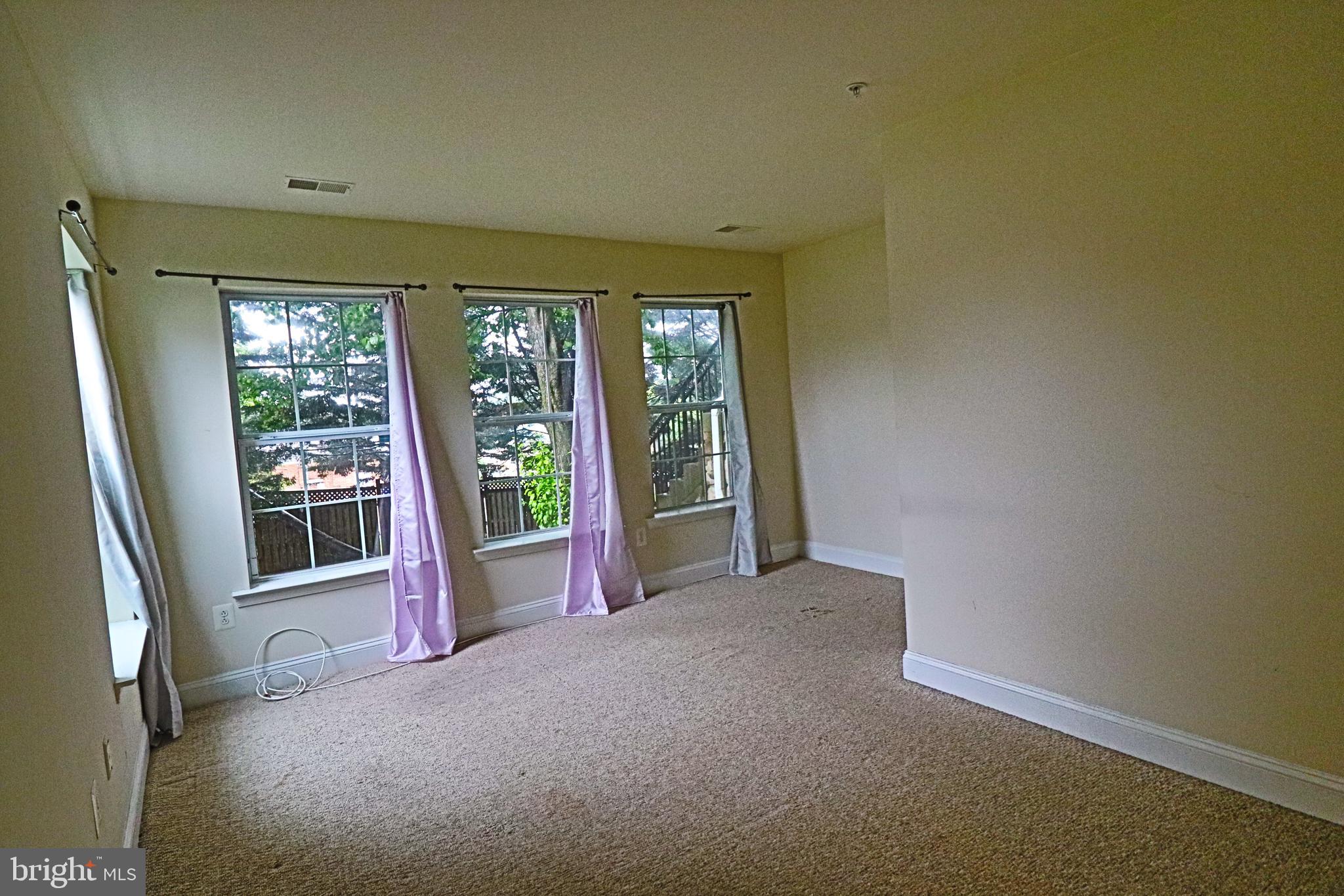 REDLAND ESTATES - Residential Lease