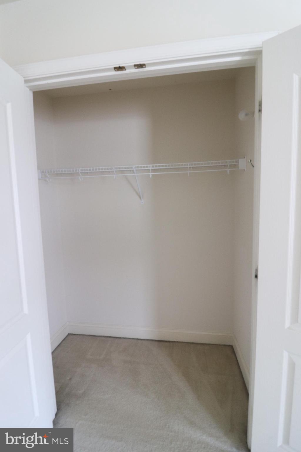 REDLAND ESTATES - Residential Lease