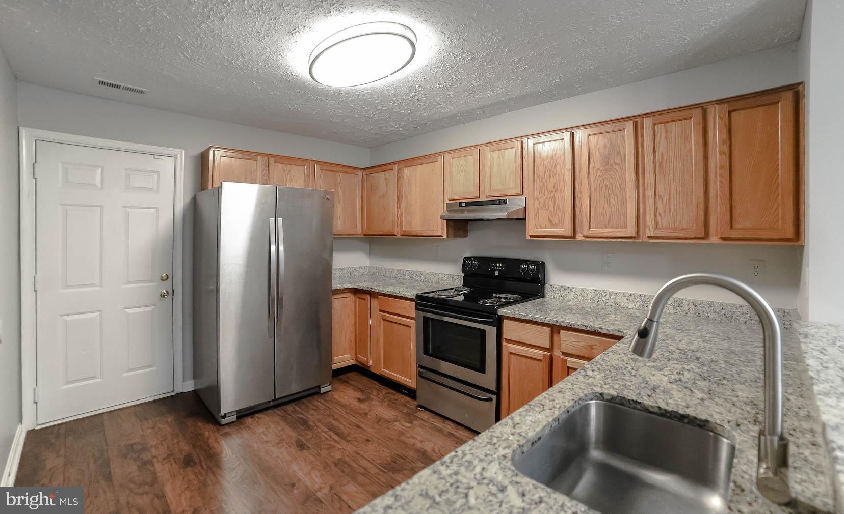 ST CHARLES SUB - HAMPSHIRE - Residential