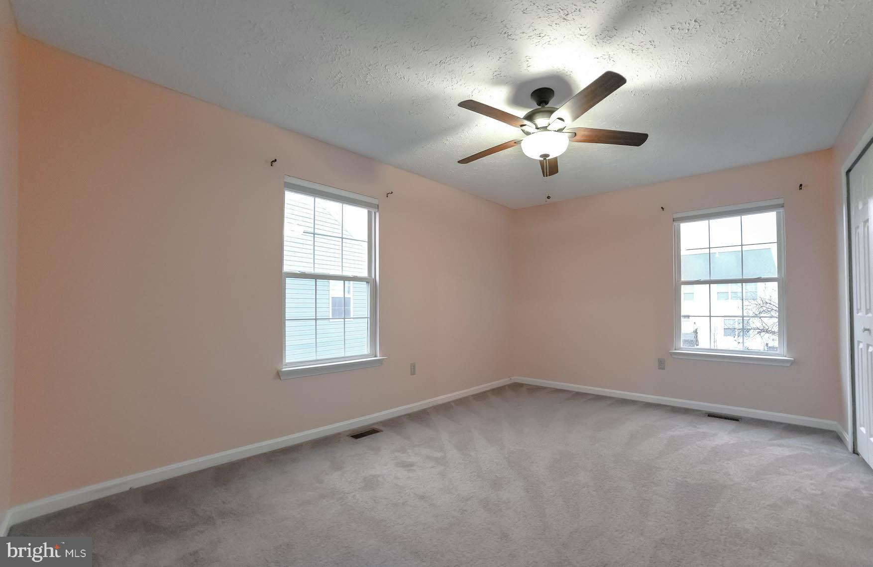 ST CHARLES SUB - HAMPSHIRE - Residential