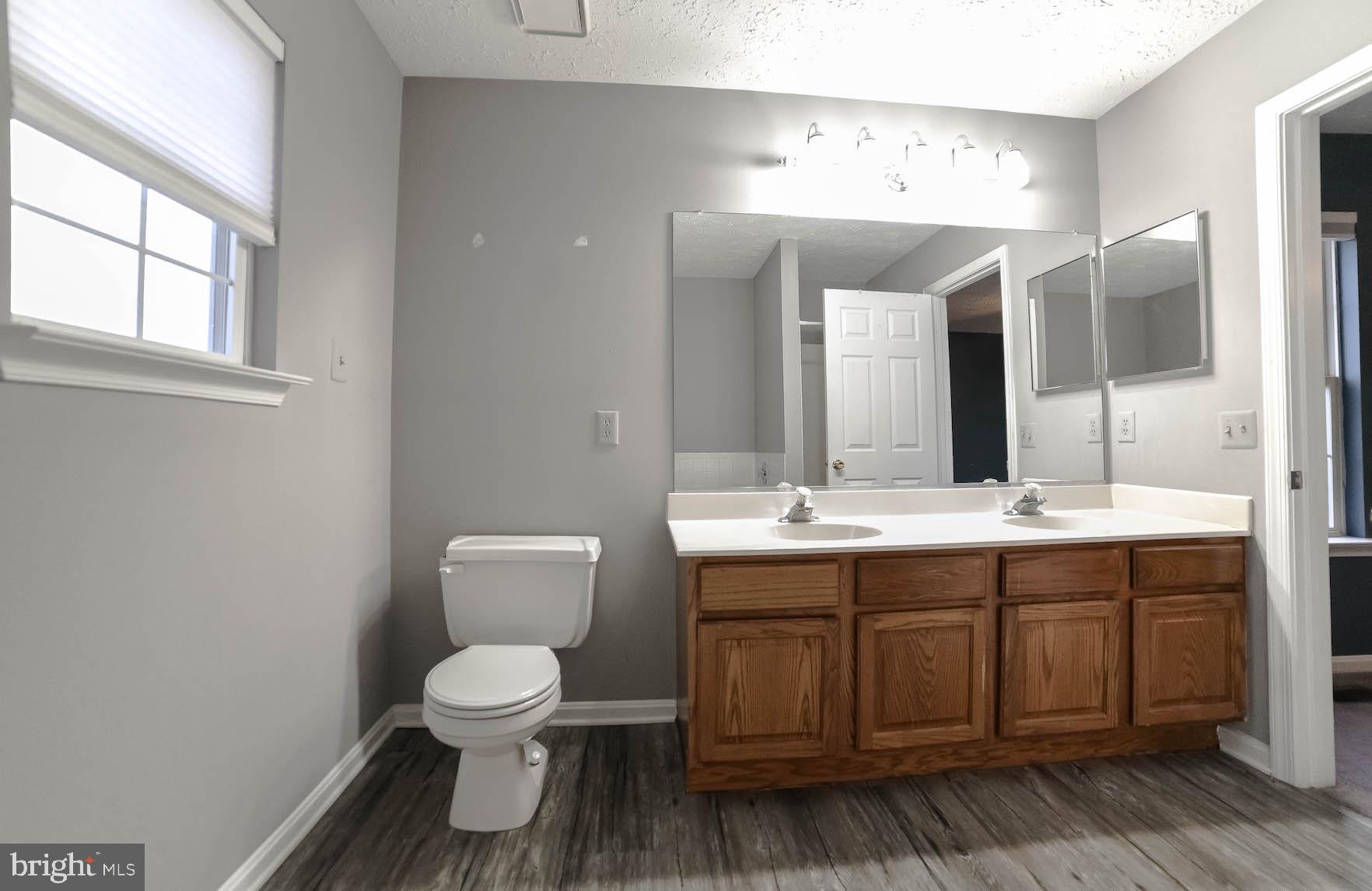 ST CHARLES SUB - HAMPSHIRE - Residential