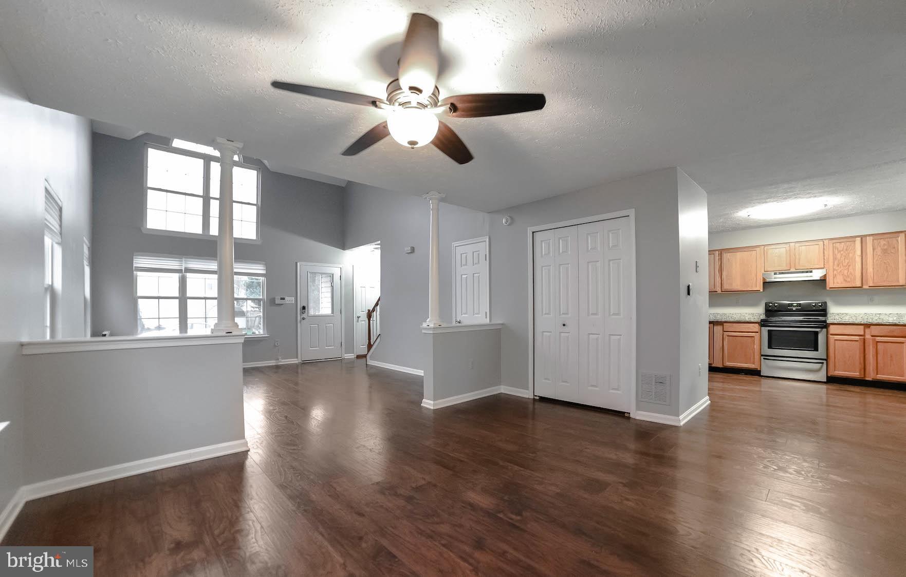 ST CHARLES SUB - HAMPSHIRE - Residential