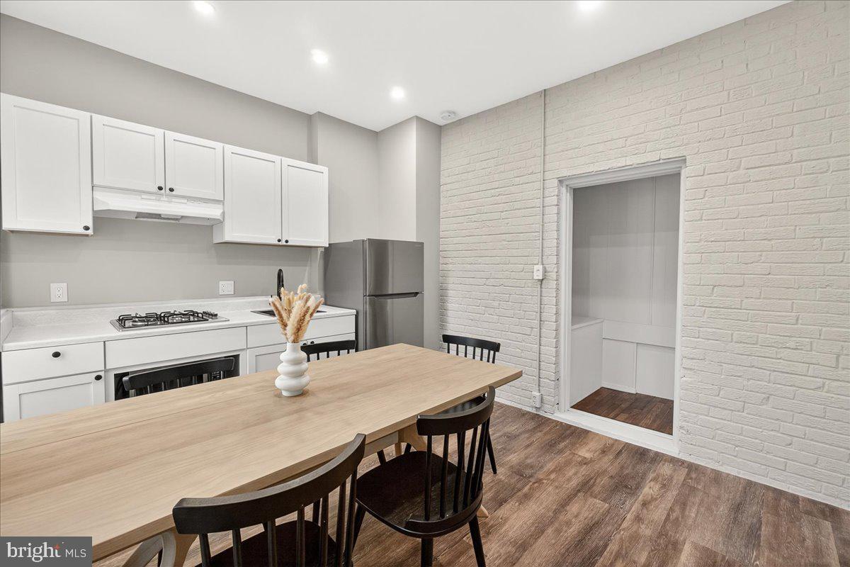 HOLLYWOOD - Residential