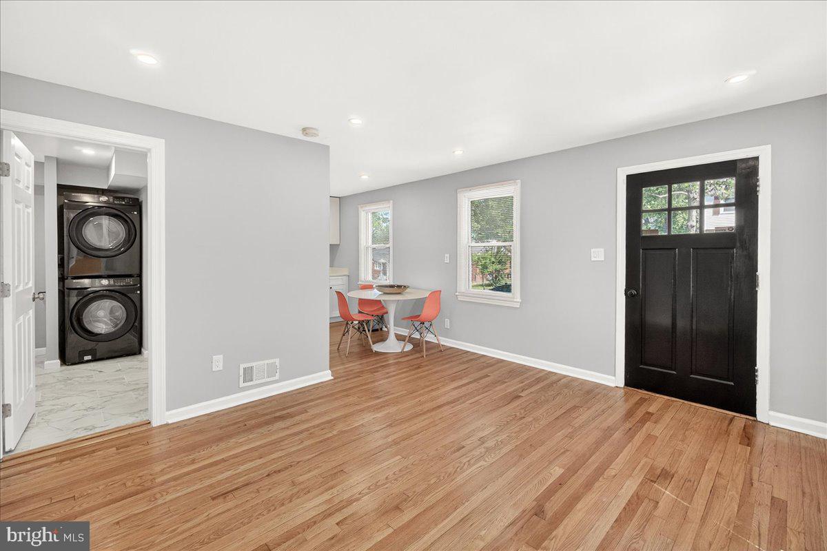 HOLLYWOOD - Residential