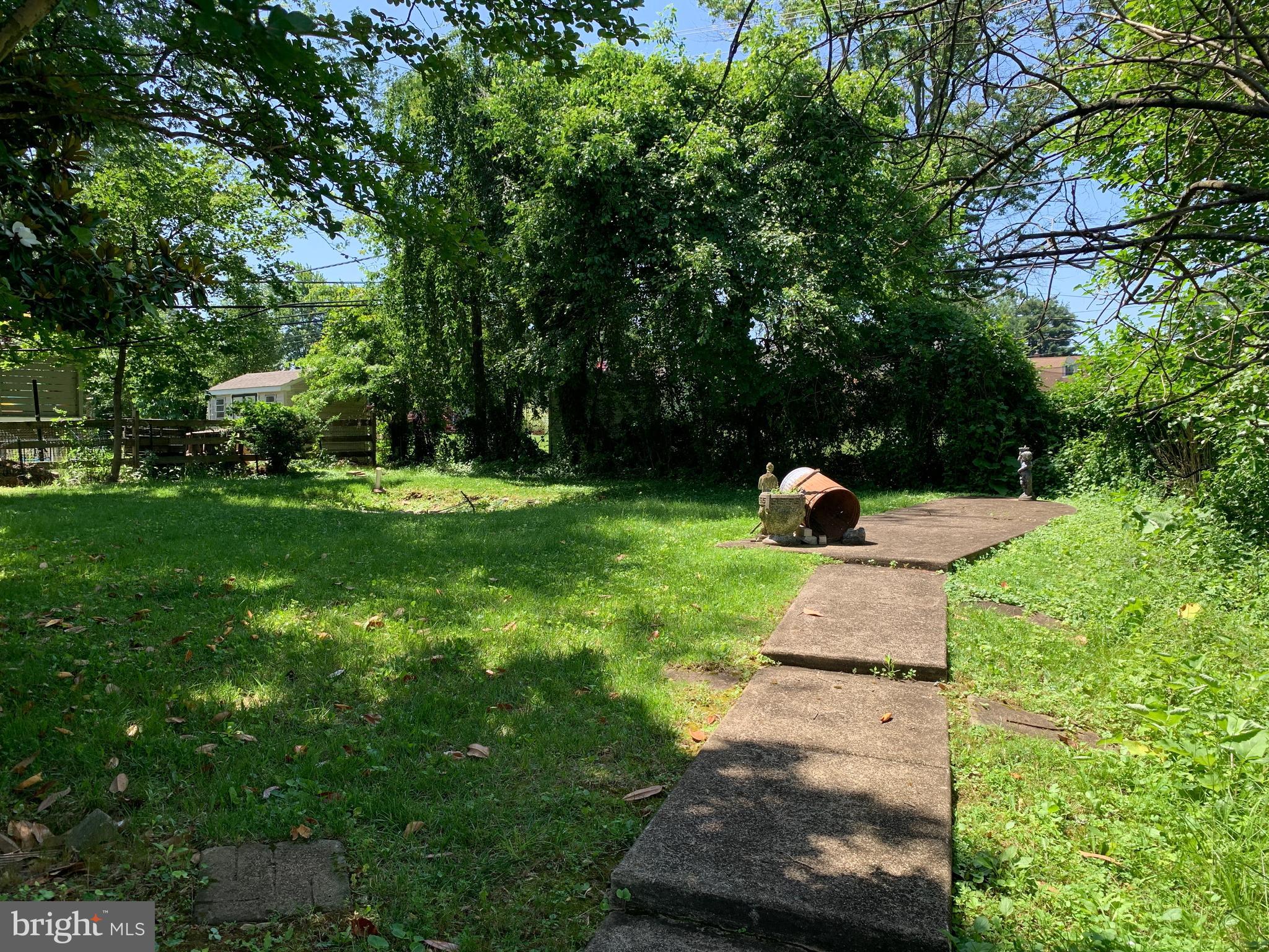1274 BEVERLY ROAD