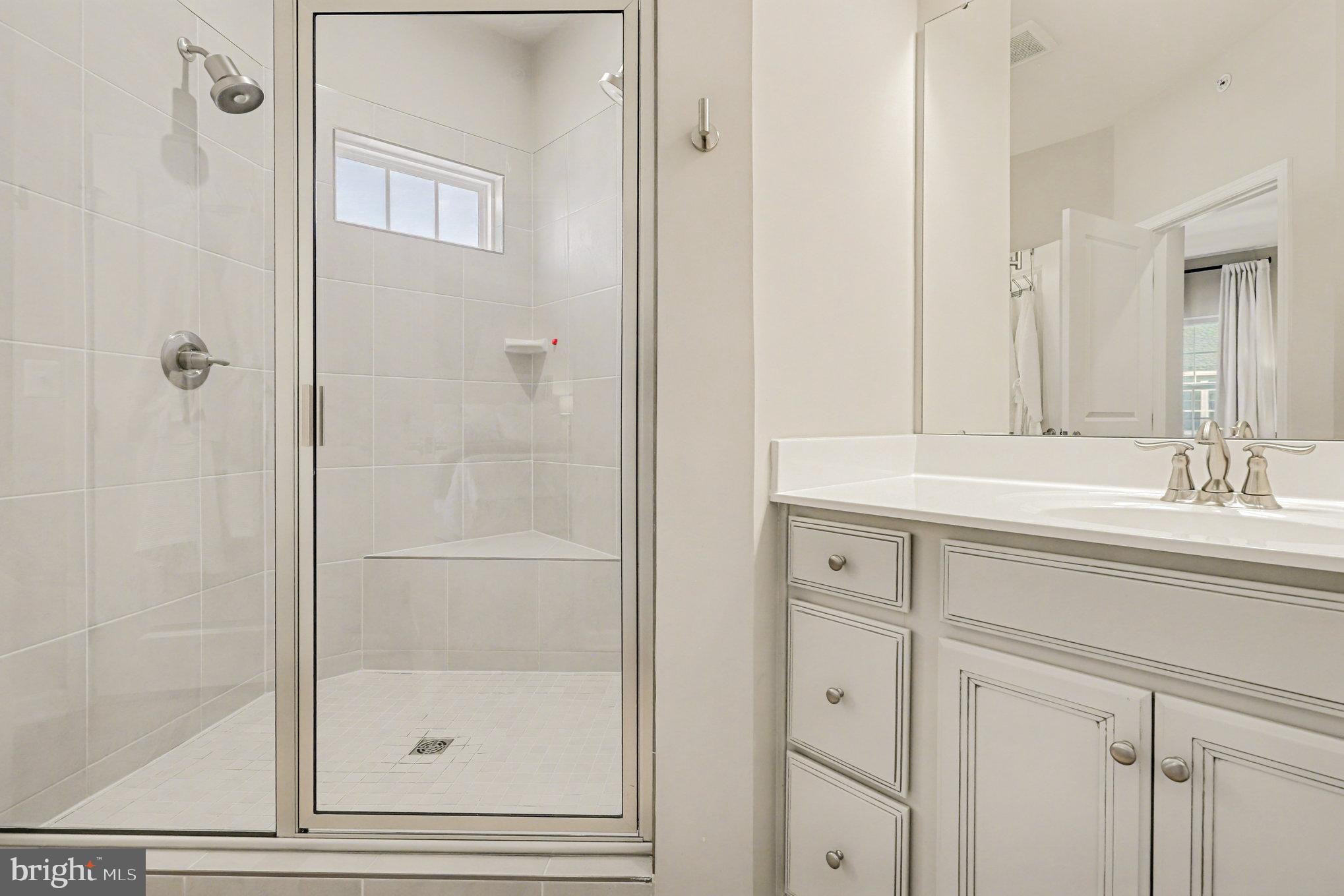 INDEPENDENCE SQUARE - Residential