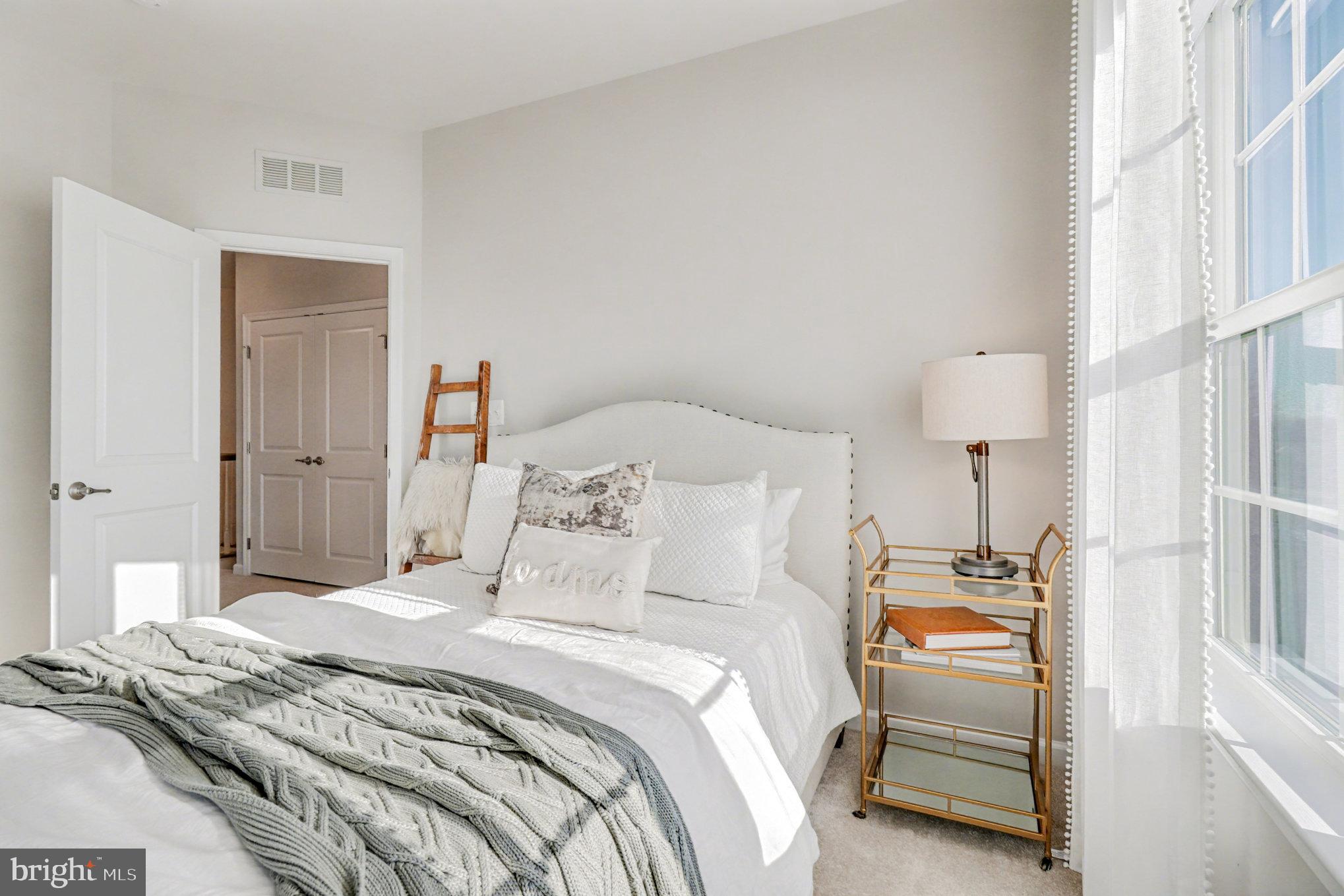 INDEPENDENCE SQUARE - Residential