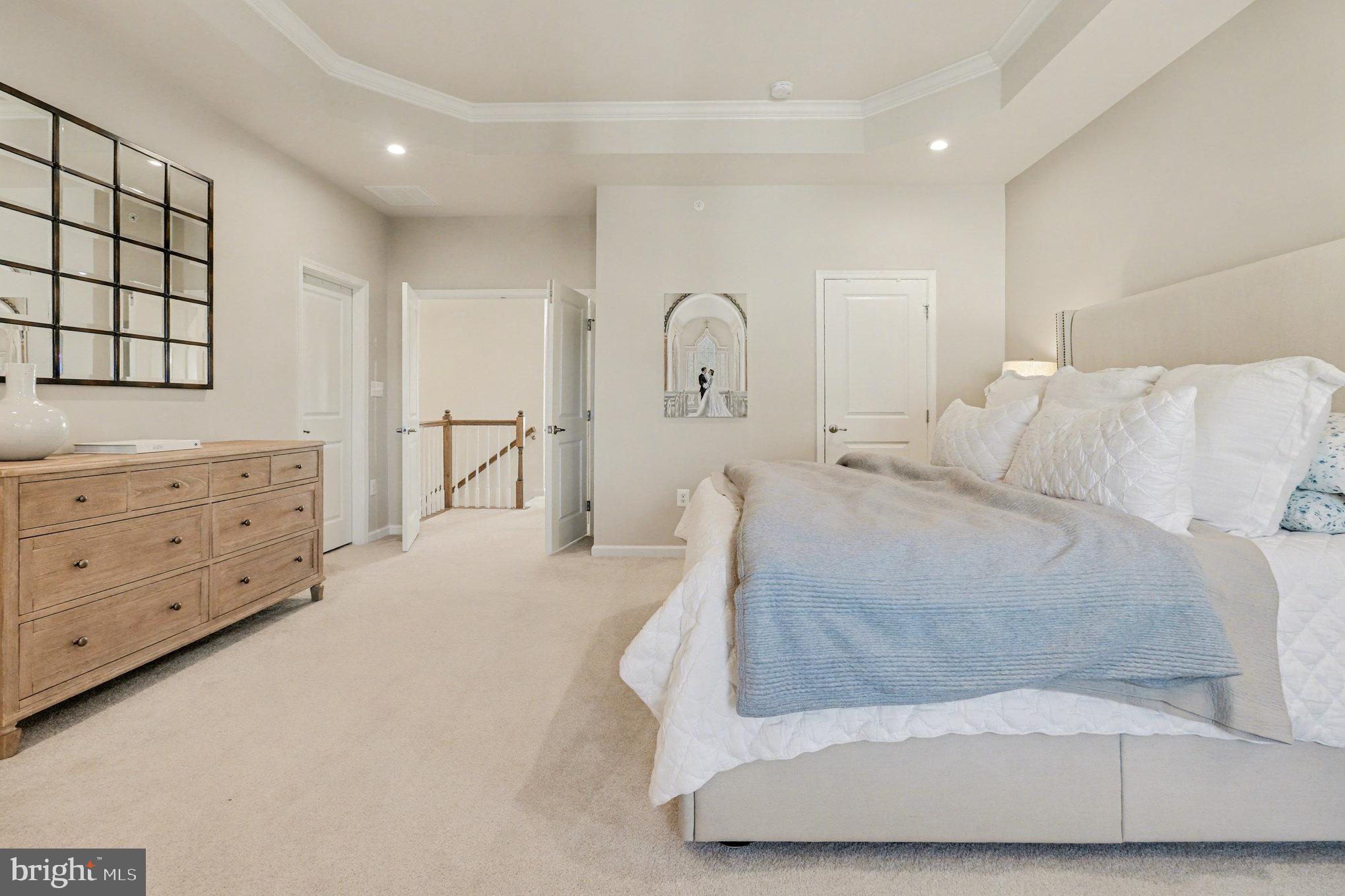 INDEPENDENCE SQUARE - Residential