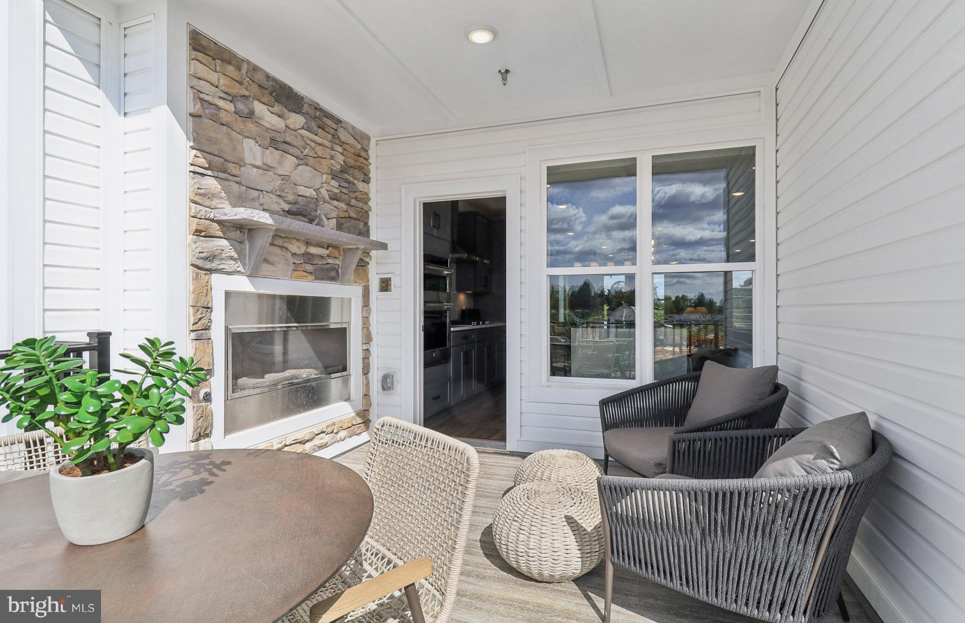 FARMSTEAD DISTRICT - Residential