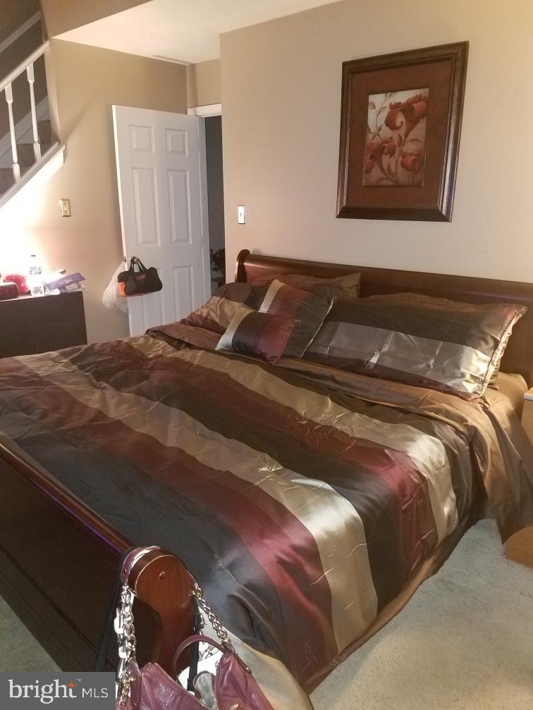 WESTLAKE VILLAGE - Residential