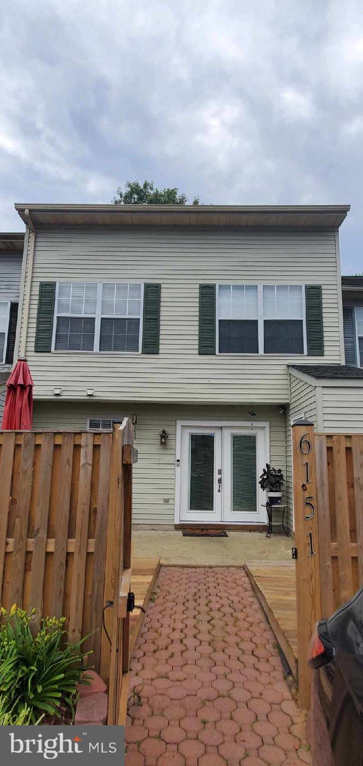 WESTLAKE VILLAGE - Residential