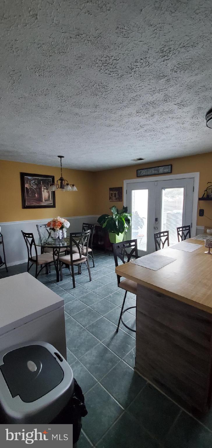 WESTLAKE VILLAGE - Residential