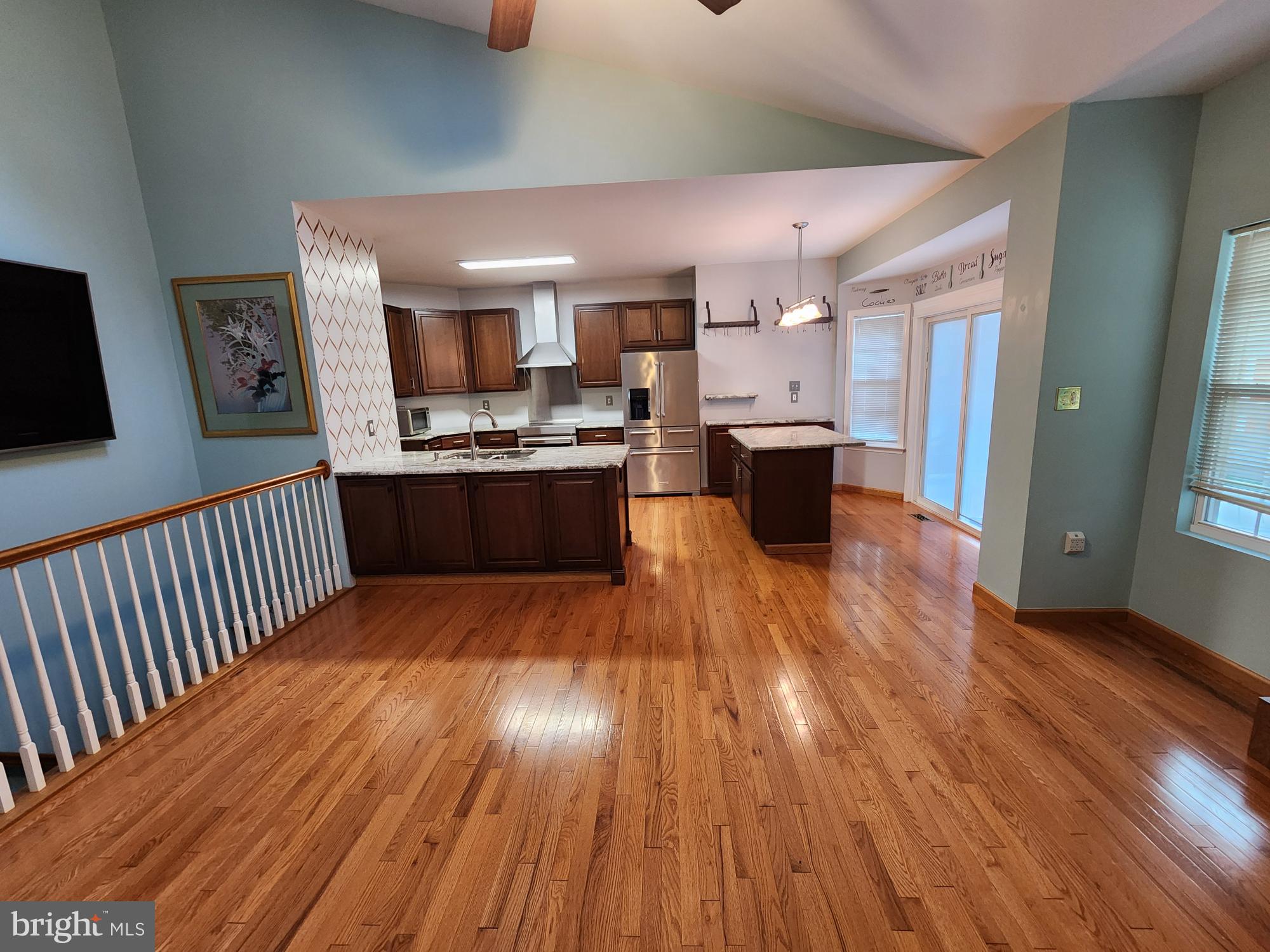 LAUREL RIDGE - Residential