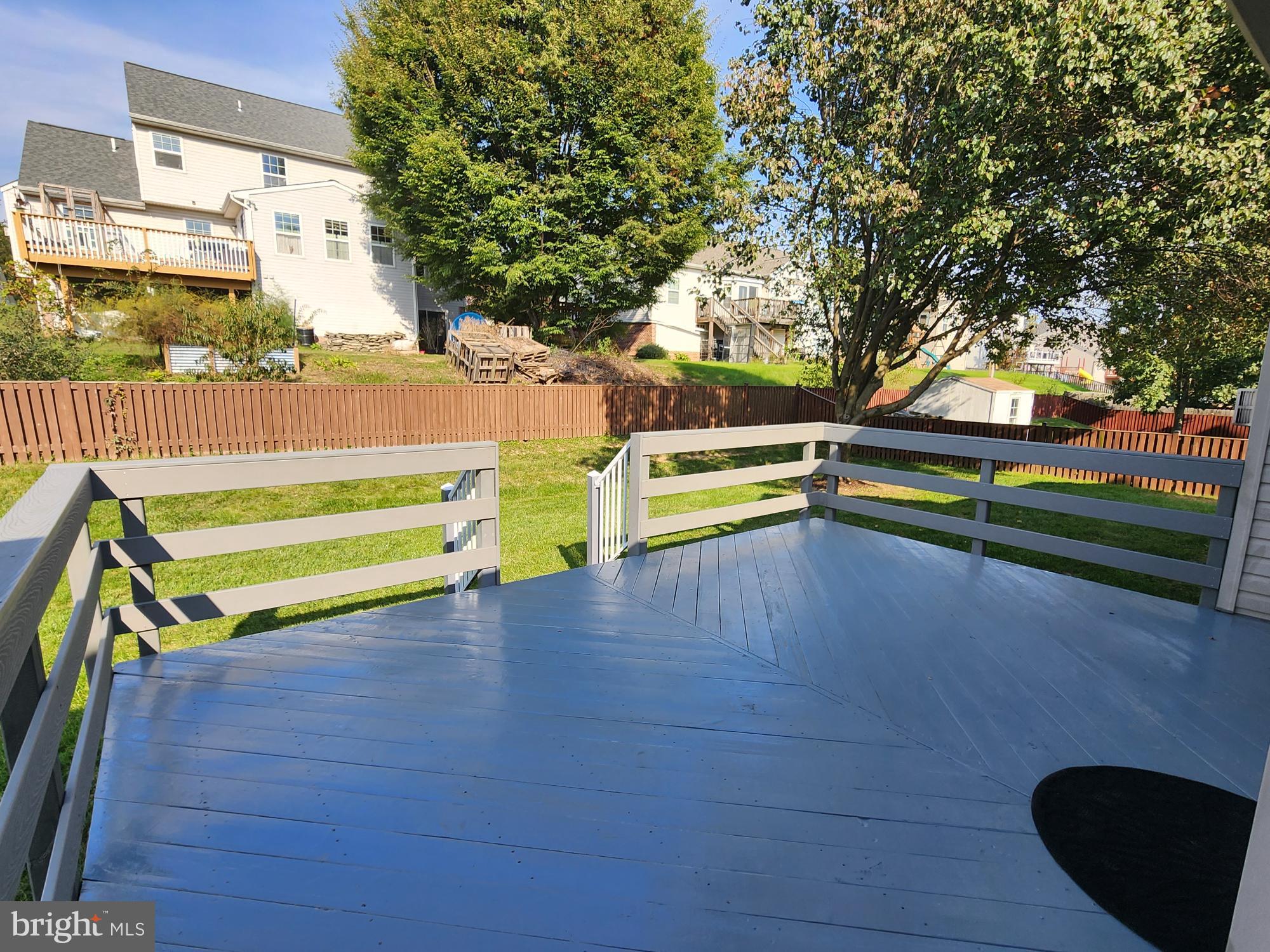 LAUREL RIDGE - Residential