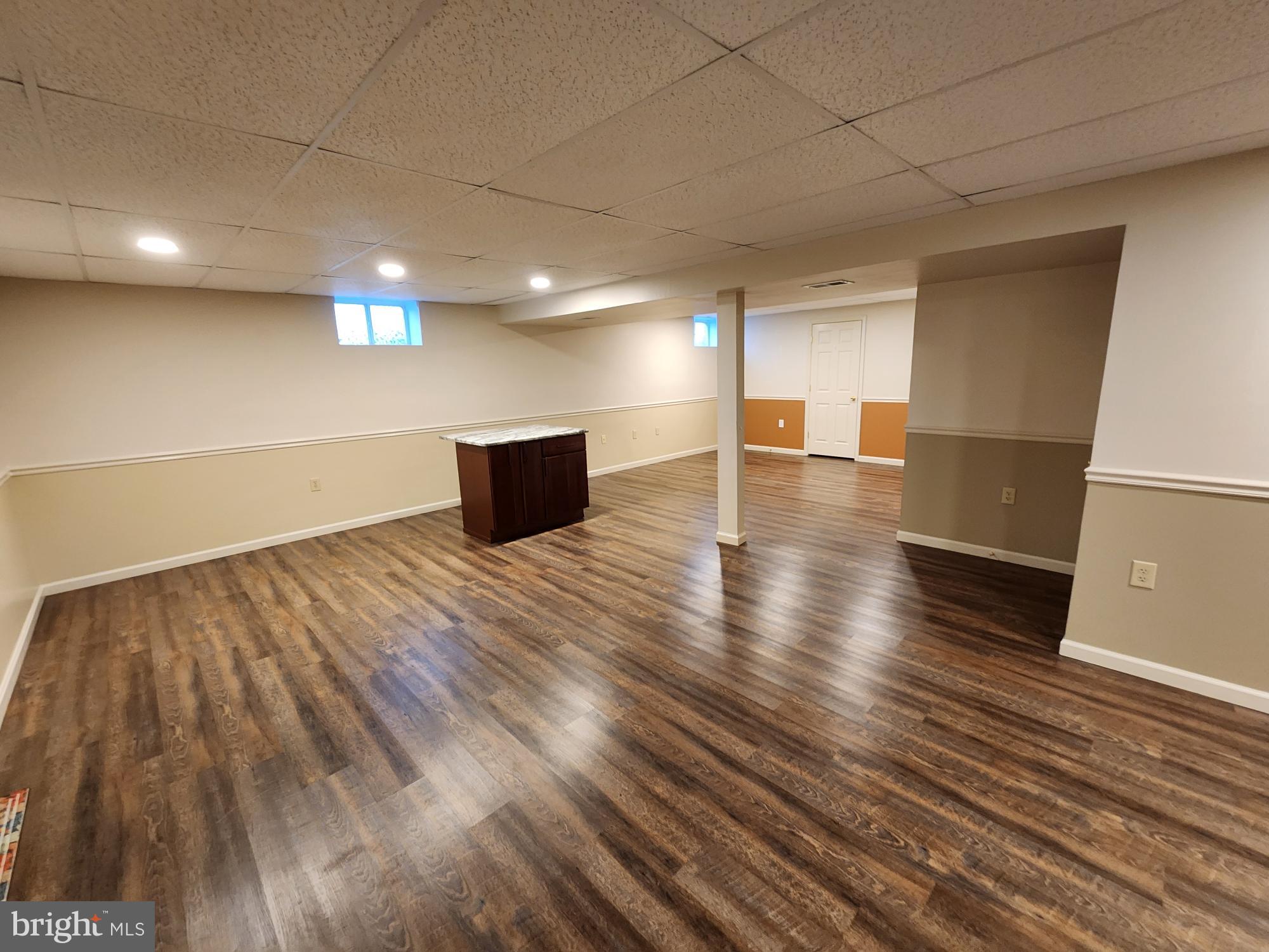 LAUREL RIDGE - Residential