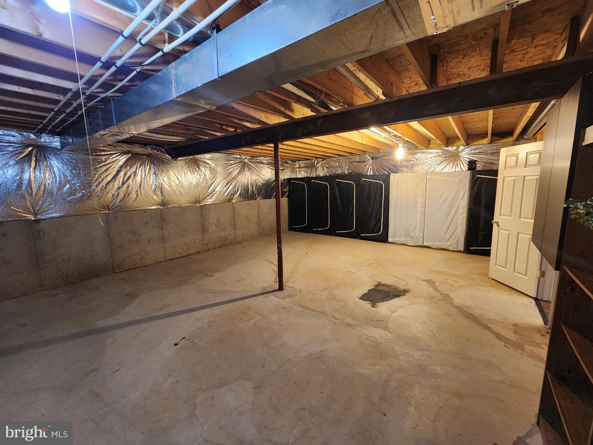 LAUREL RIDGE - Residential