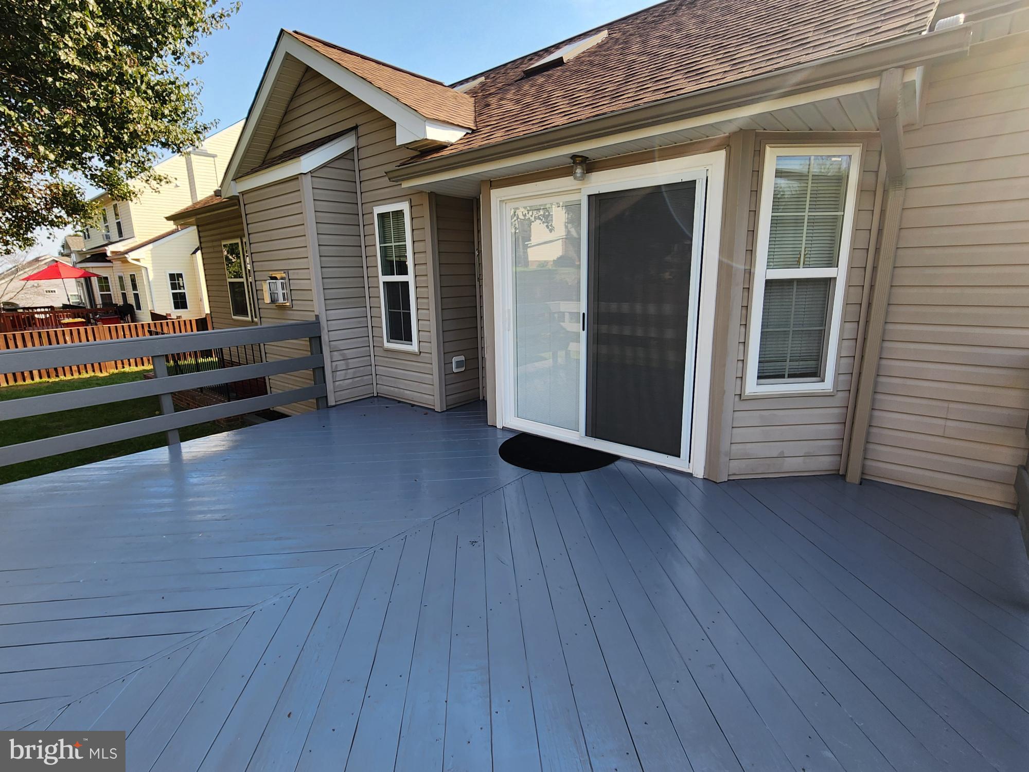 LAUREL RIDGE - Residential