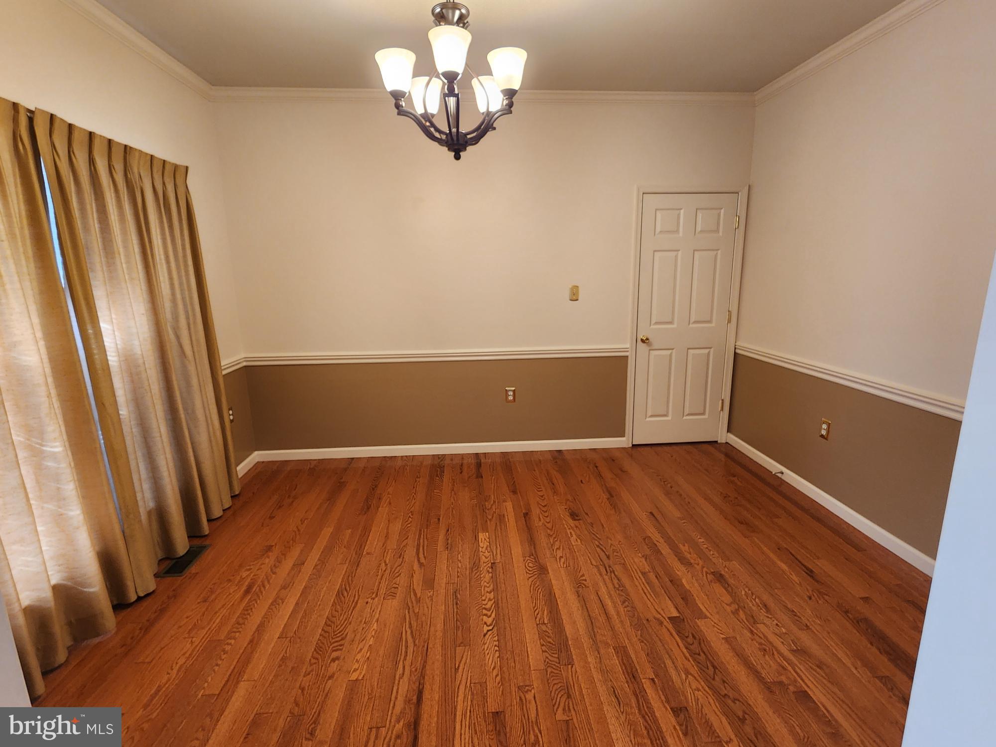 LAUREL RIDGE - Residential