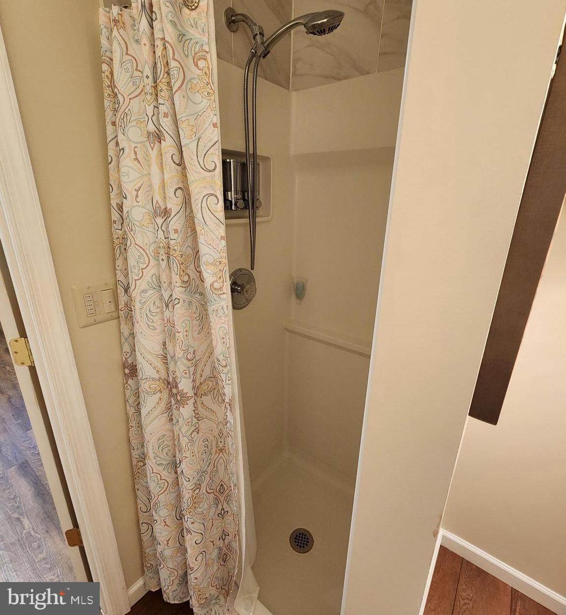 LAUREL RIDGE - Residential