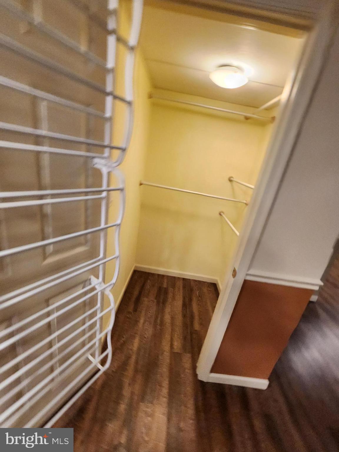 LAUREL RIDGE - Residential