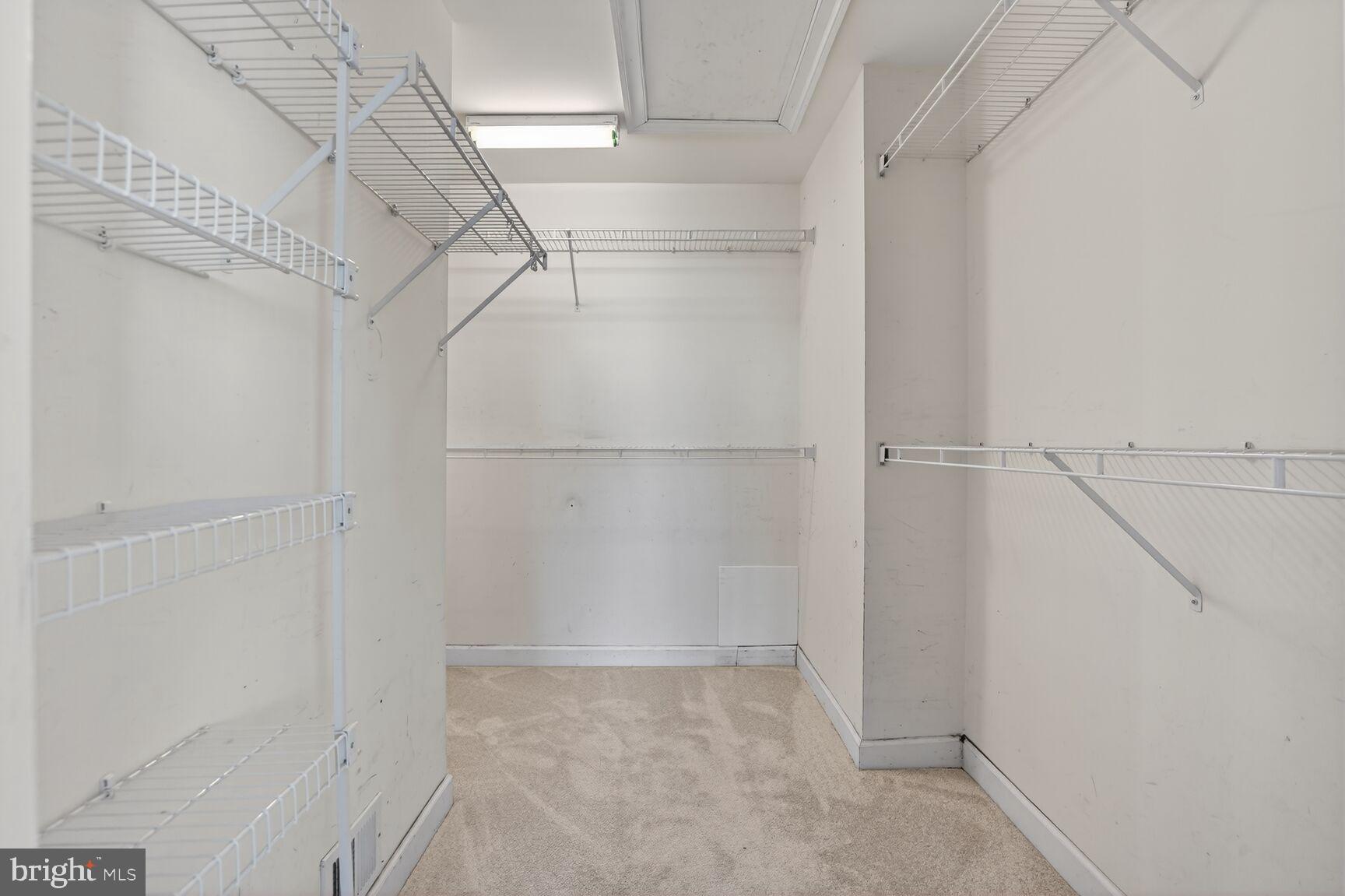 VIRGINIA CENTER - Residential