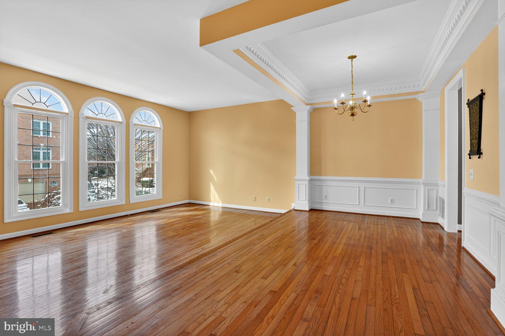 VIRGINIA CENTER - Residential