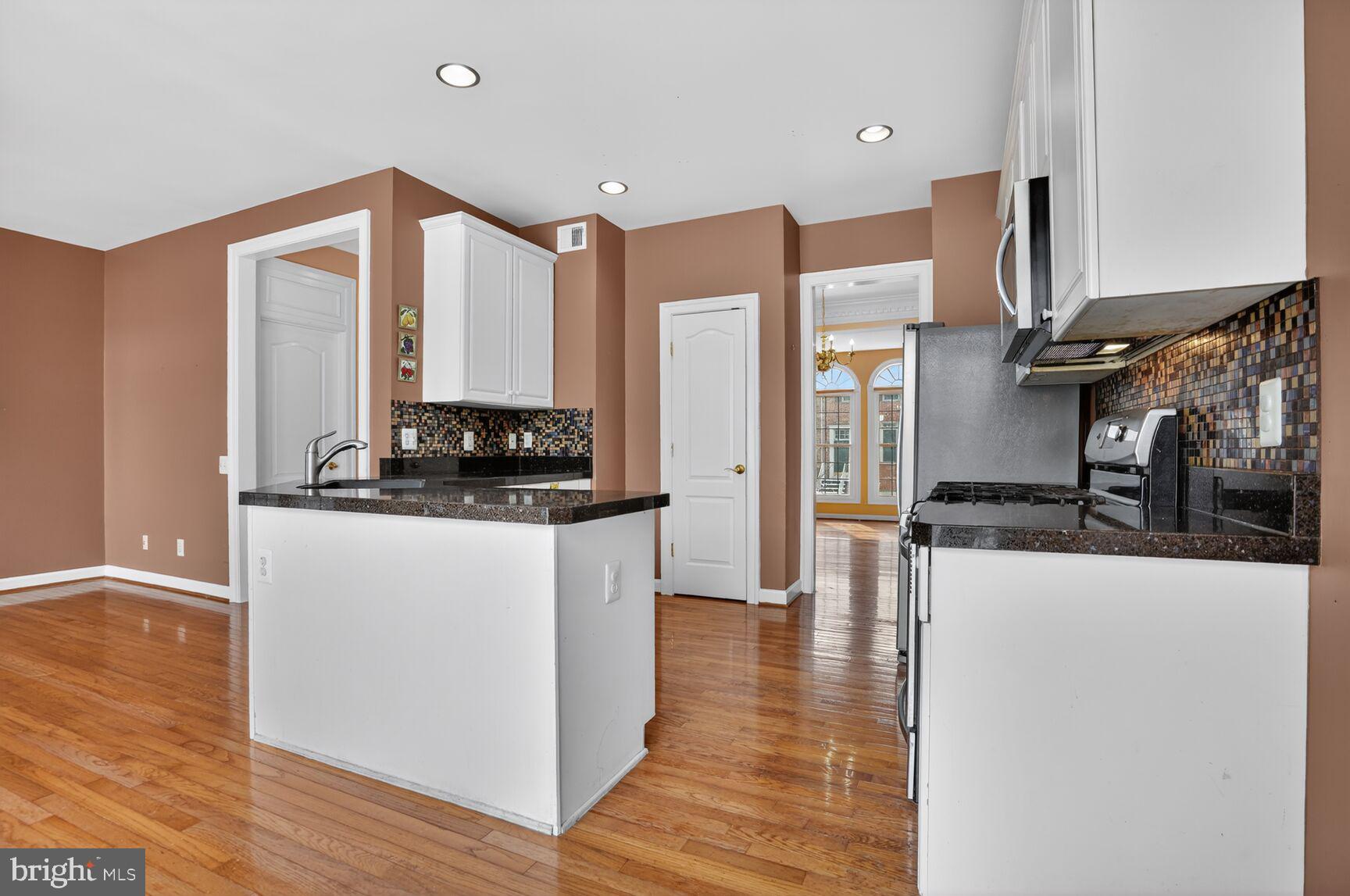 VIRGINIA CENTER - Residential