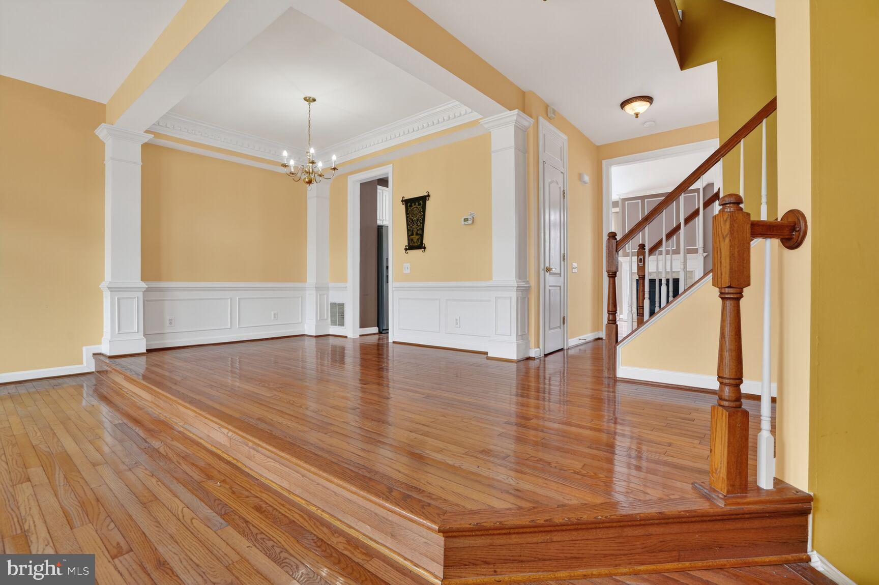 VIRGINIA CENTER - Residential