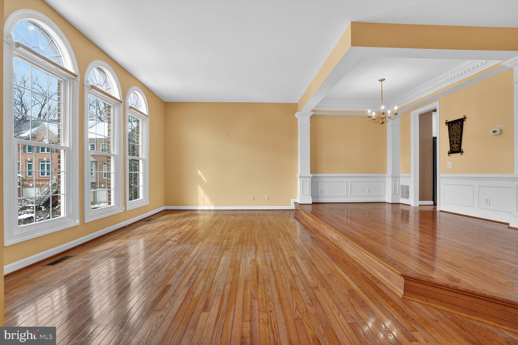 VIRGINIA CENTER - Residential